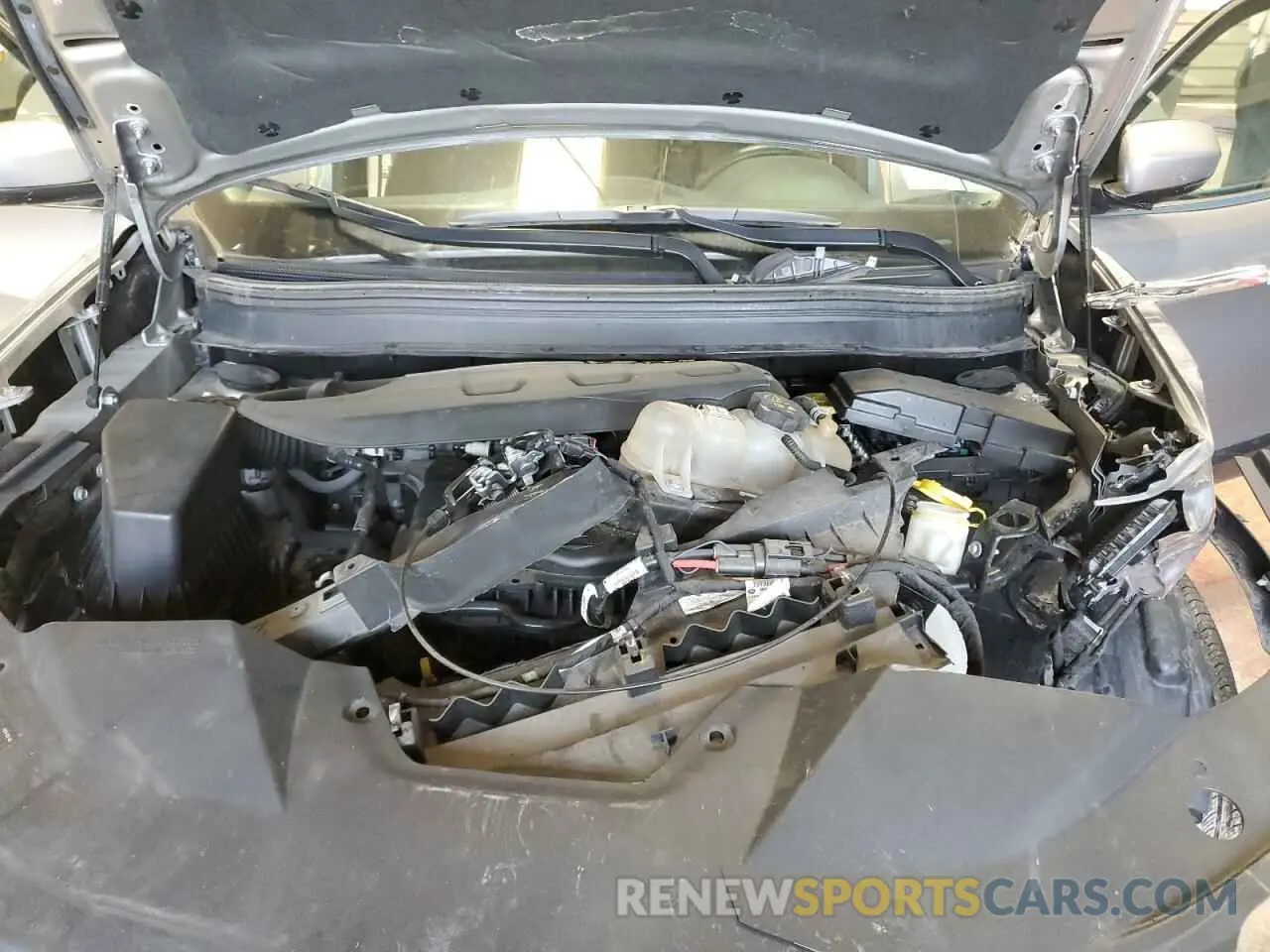 12 Photograph of a damaged car 1C4PJMDX8KD418201 JEEP GRAND CHER 2019