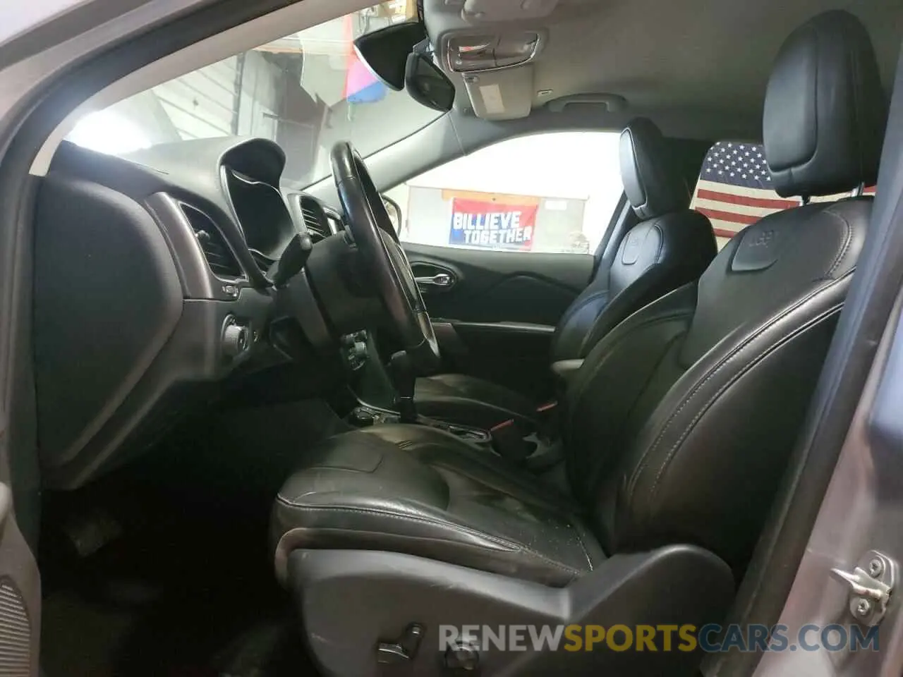7 Photograph of a damaged car 1C4PJMDX8KD418201 JEEP GRAND CHER 2019