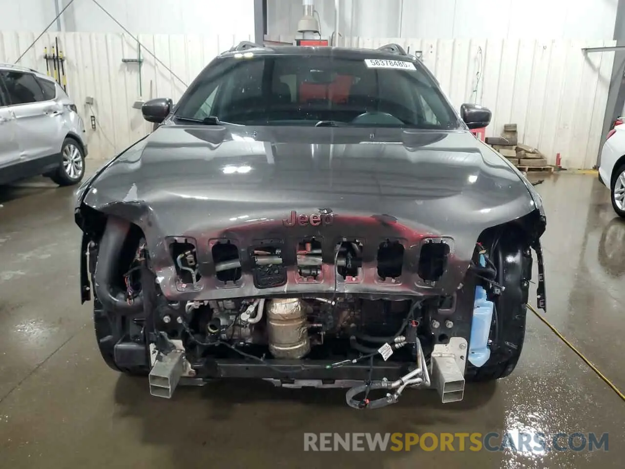 5 Photograph of a damaged car 1C4PJMDX8KD432129 JEEP GRAND CHER 2019