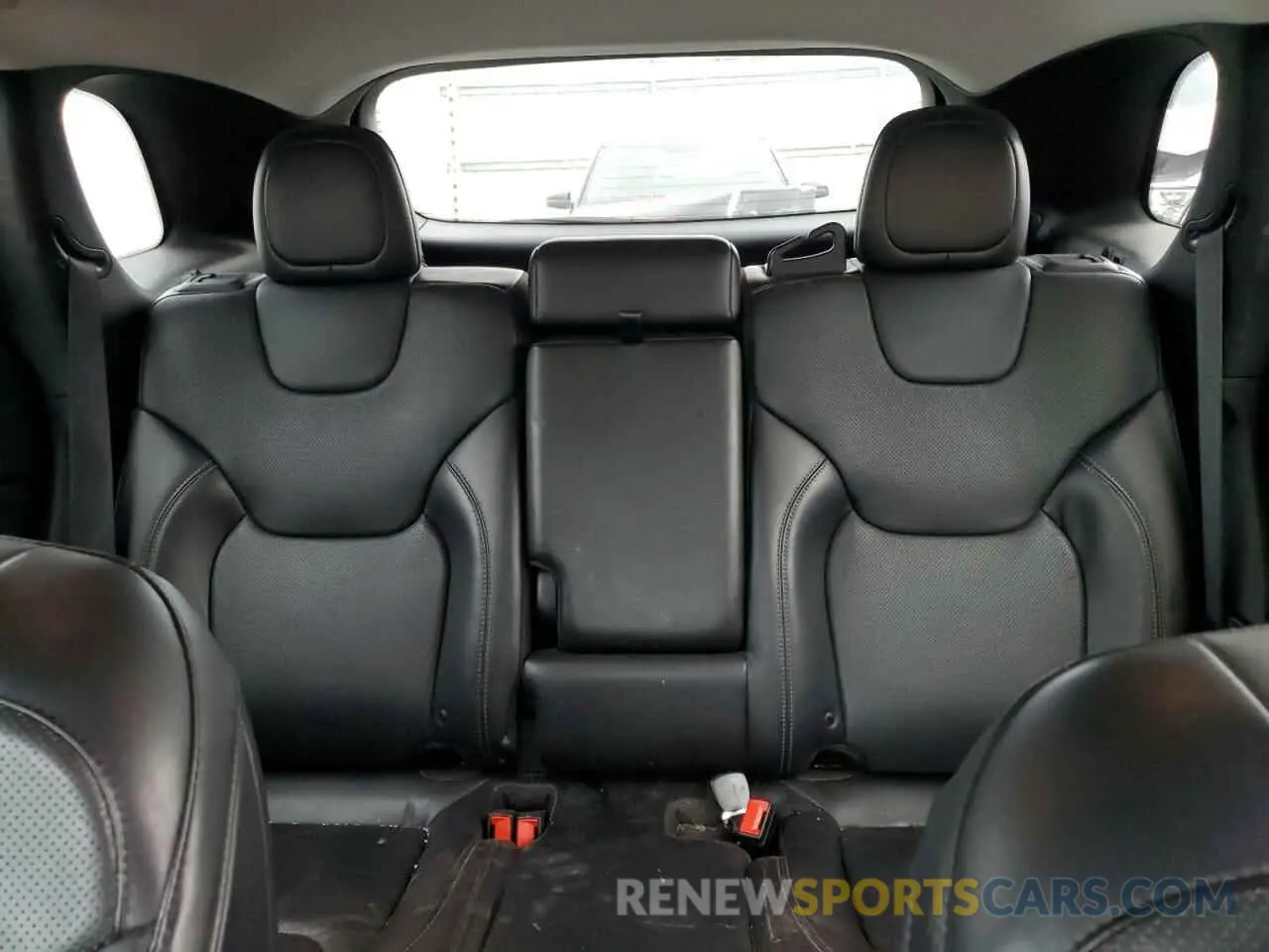 10 Photograph of a damaged car 1C4PJMDX8KD435614 JEEP GRAND CHER 2019