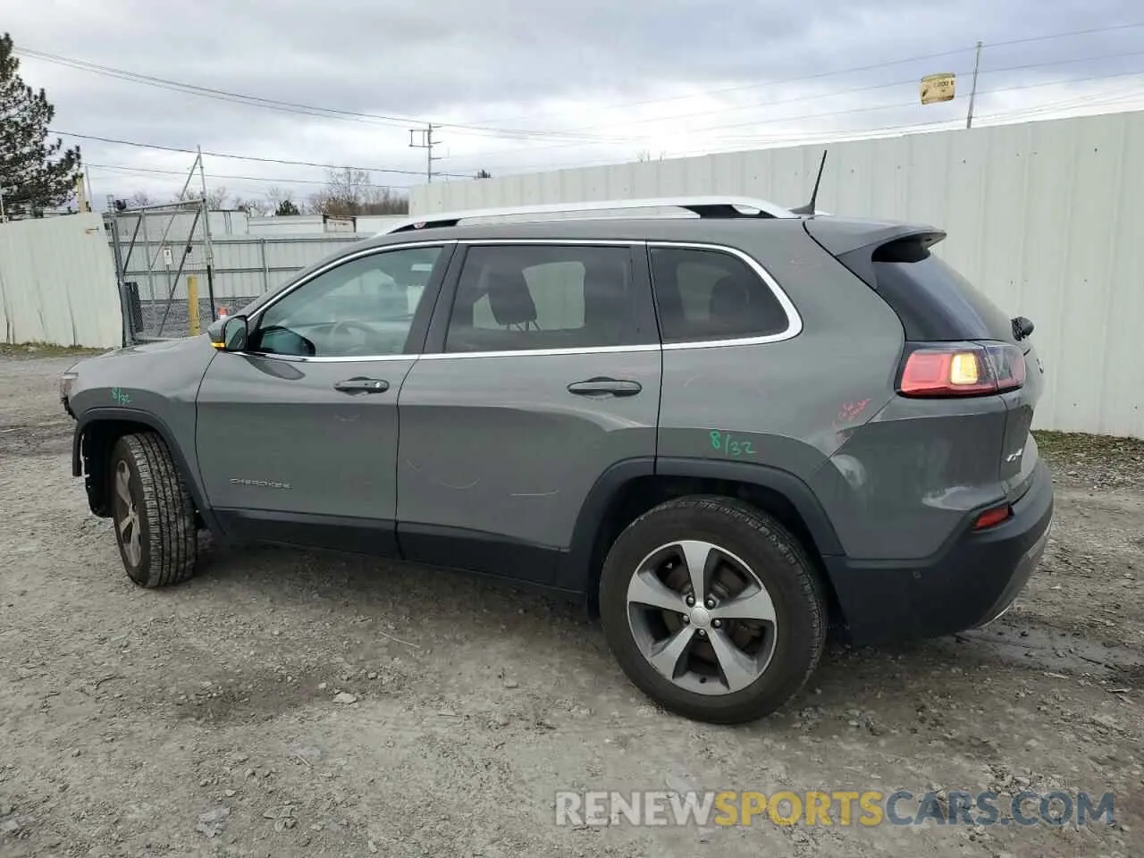 2 Photograph of a damaged car 1C4PJMDX8KD435614 JEEP GRAND CHER 2019