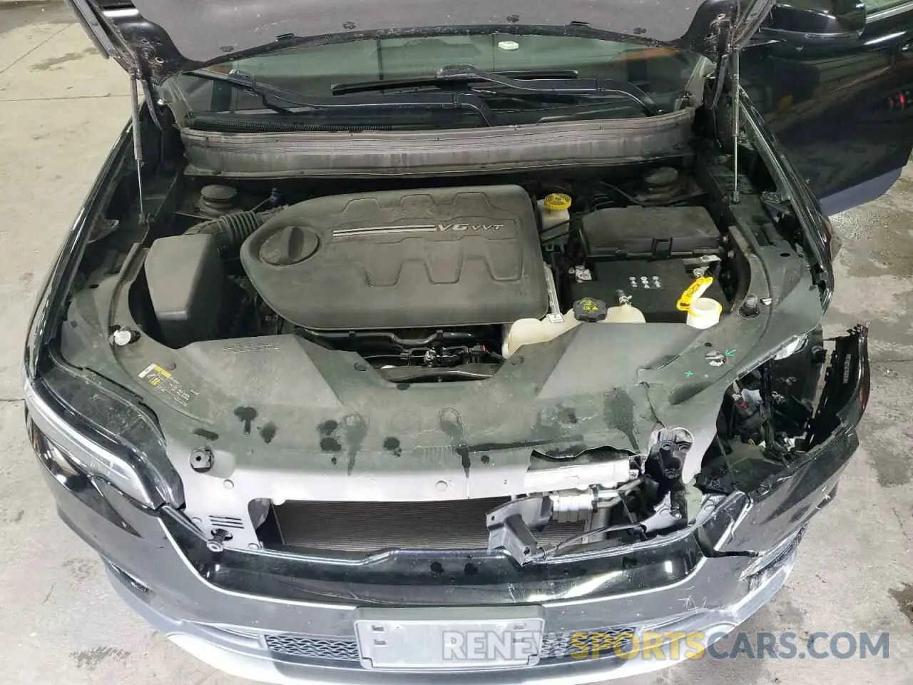 12 Photograph of a damaged car 1C4PJMDX8KD456740 JEEP GRAND CHER 2019