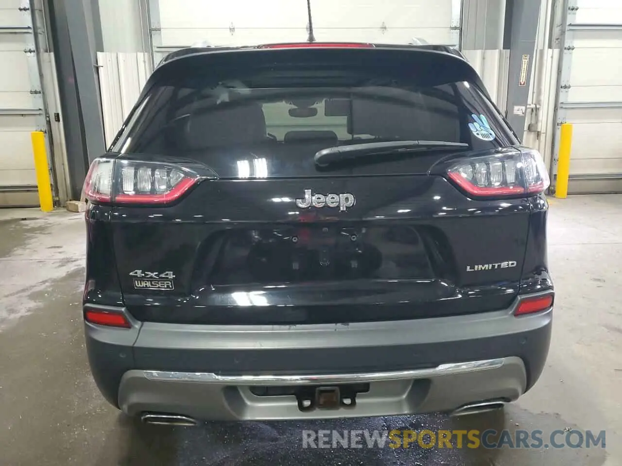 6 Photograph of a damaged car 1C4PJMDX8KD456740 JEEP GRAND CHER 2019