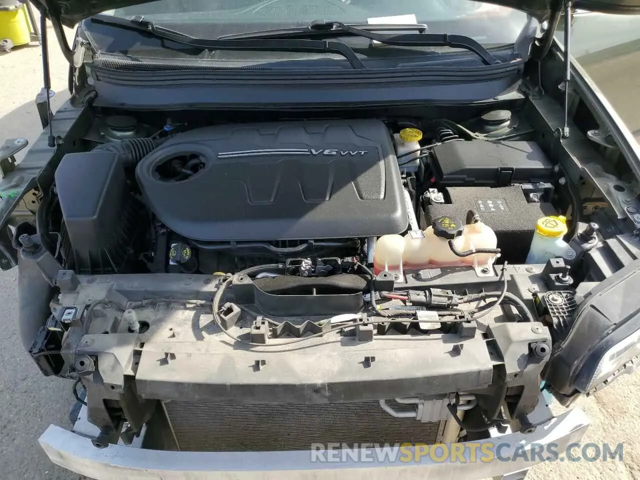 12 Photograph of a damaged car 1C4PJMDX9KD107554 JEEP GRAND CHER 2019