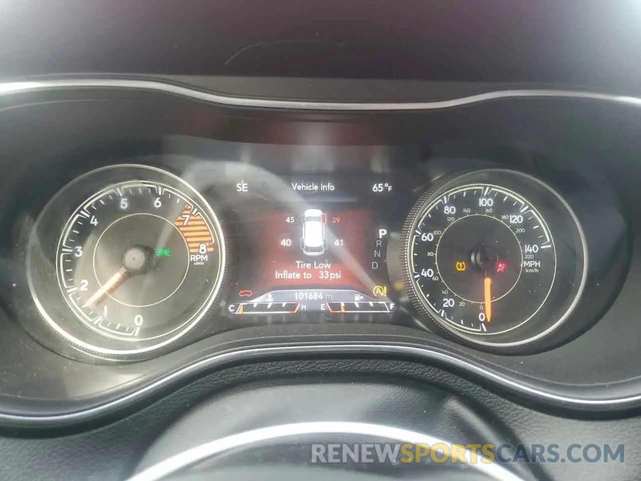 9 Photograph of a damaged car 1C4PJMDX9KD121874 JEEP GRAND CHER 2019