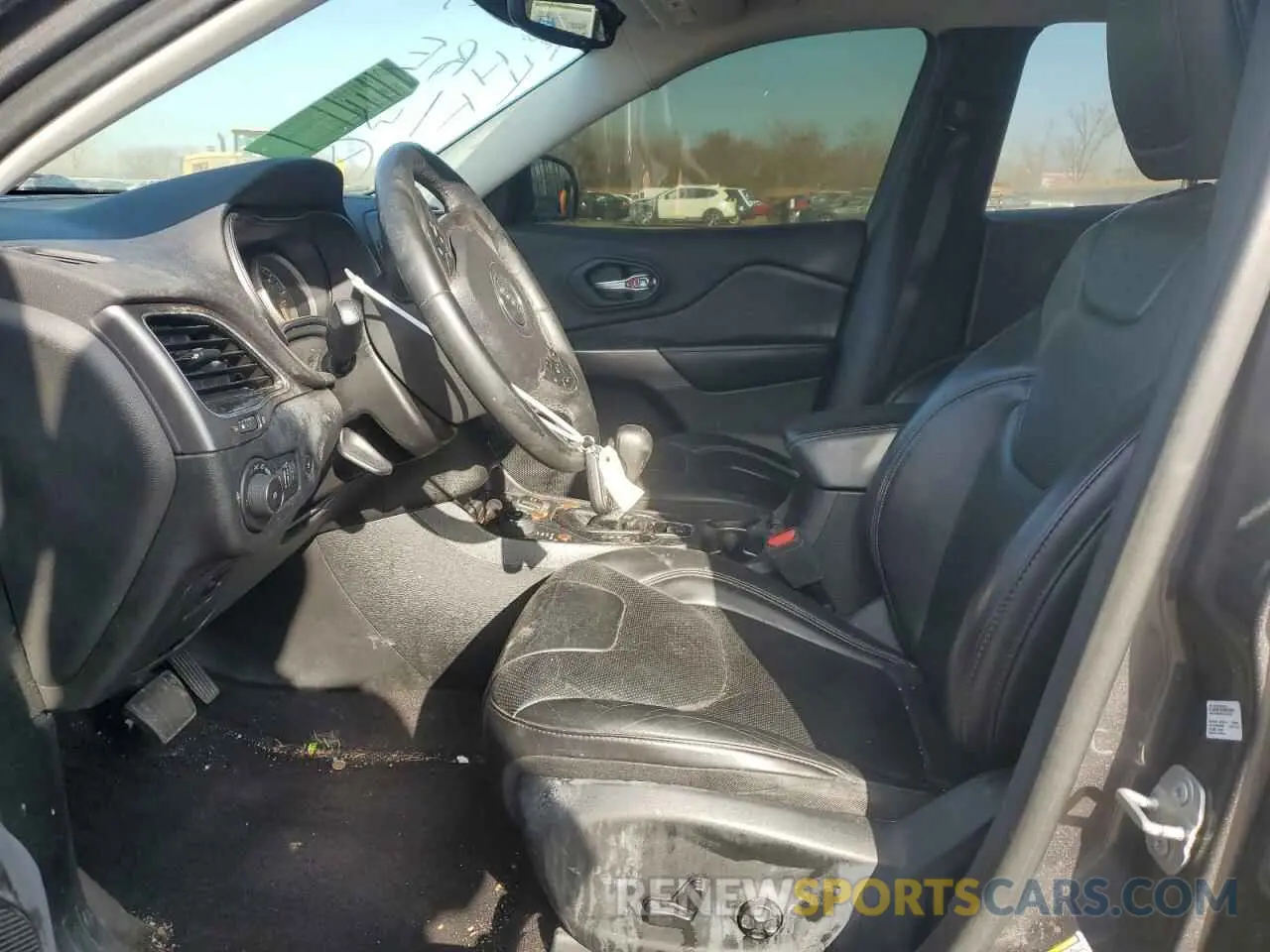 7 Photograph of a damaged car 1C4PJMDX9KD138299 JEEP GRAND CHER 2019