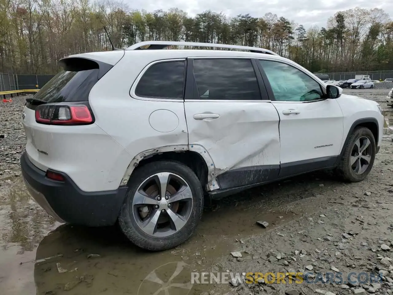 3 Photograph of a damaged car 1C4PJMDX9KD158035 JEEP GRAND CHER 2019