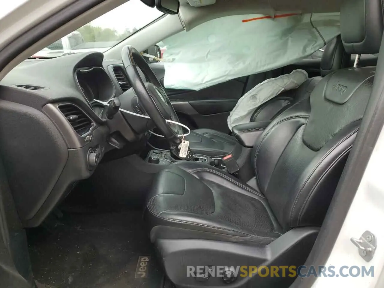 7 Photograph of a damaged car 1C4PJMDX9KD158035 JEEP GRAND CHER 2019
