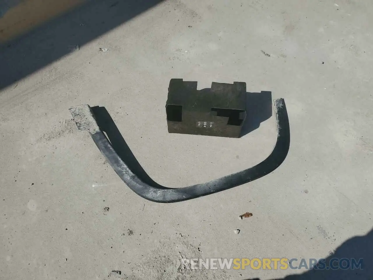 15 Photograph of a damaged car 1C4PJMDX9KD373902 JEEP GRAND CHER 2019