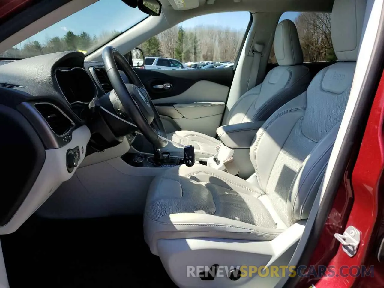 7 Photograph of a damaged car 1C4PJMDX9KD380560 JEEP GRAND CHER 2019
