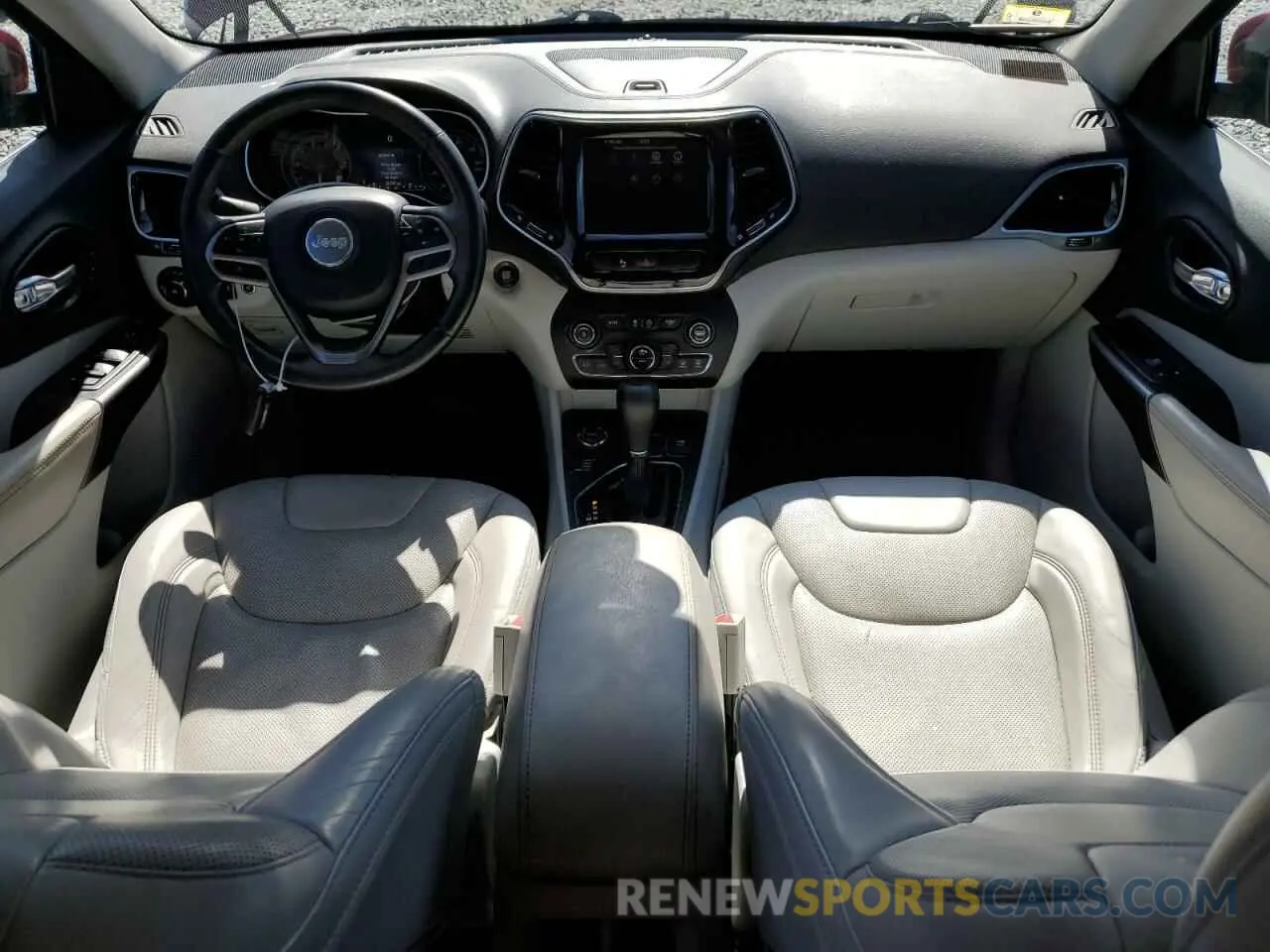 8 Photograph of a damaged car 1C4PJMDX9KD380560 JEEP GRAND CHER 2019