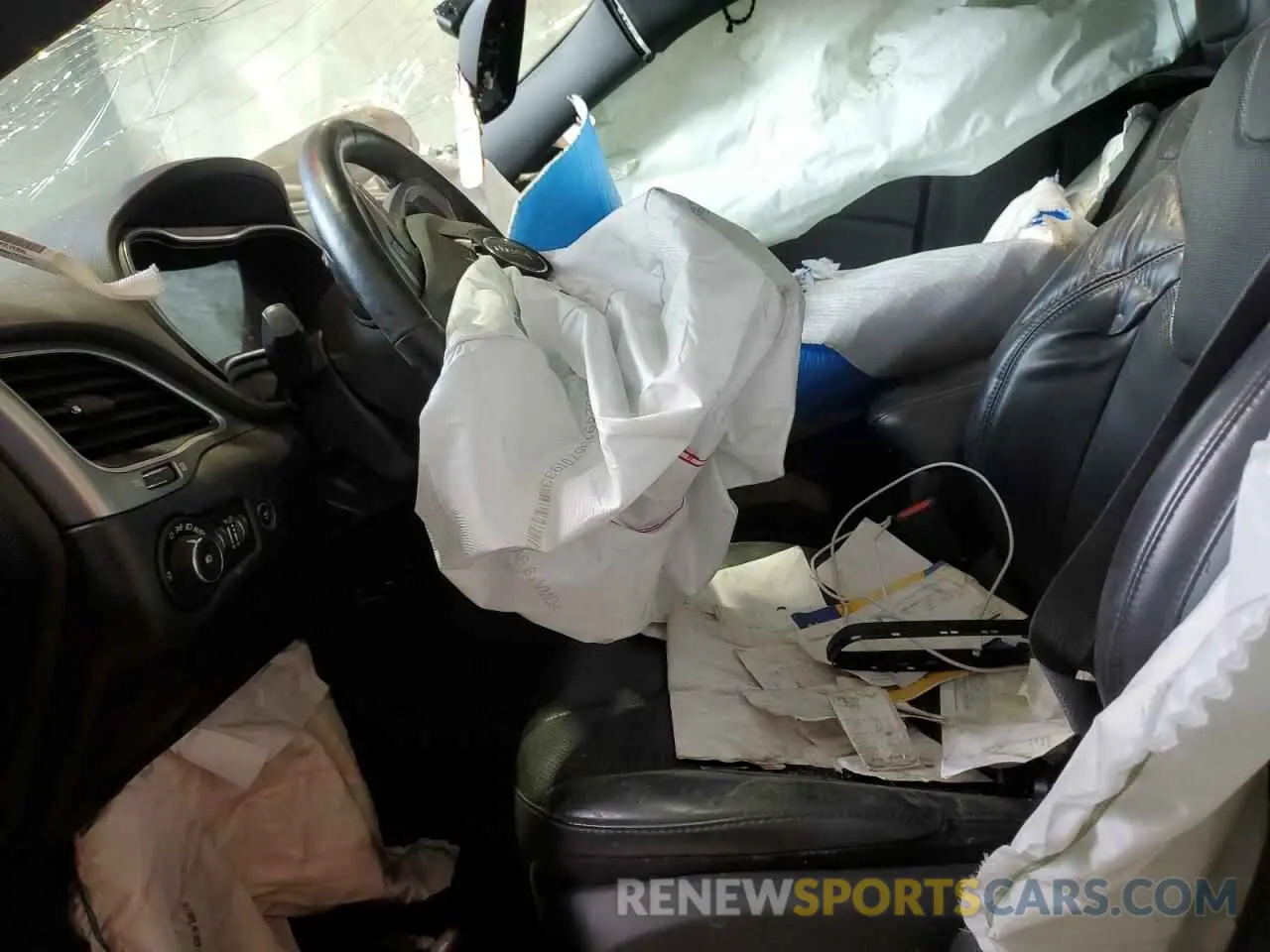 7 Photograph of a damaged car 1C4PJMDX9KD448016 JEEP GRAND CHER 2019