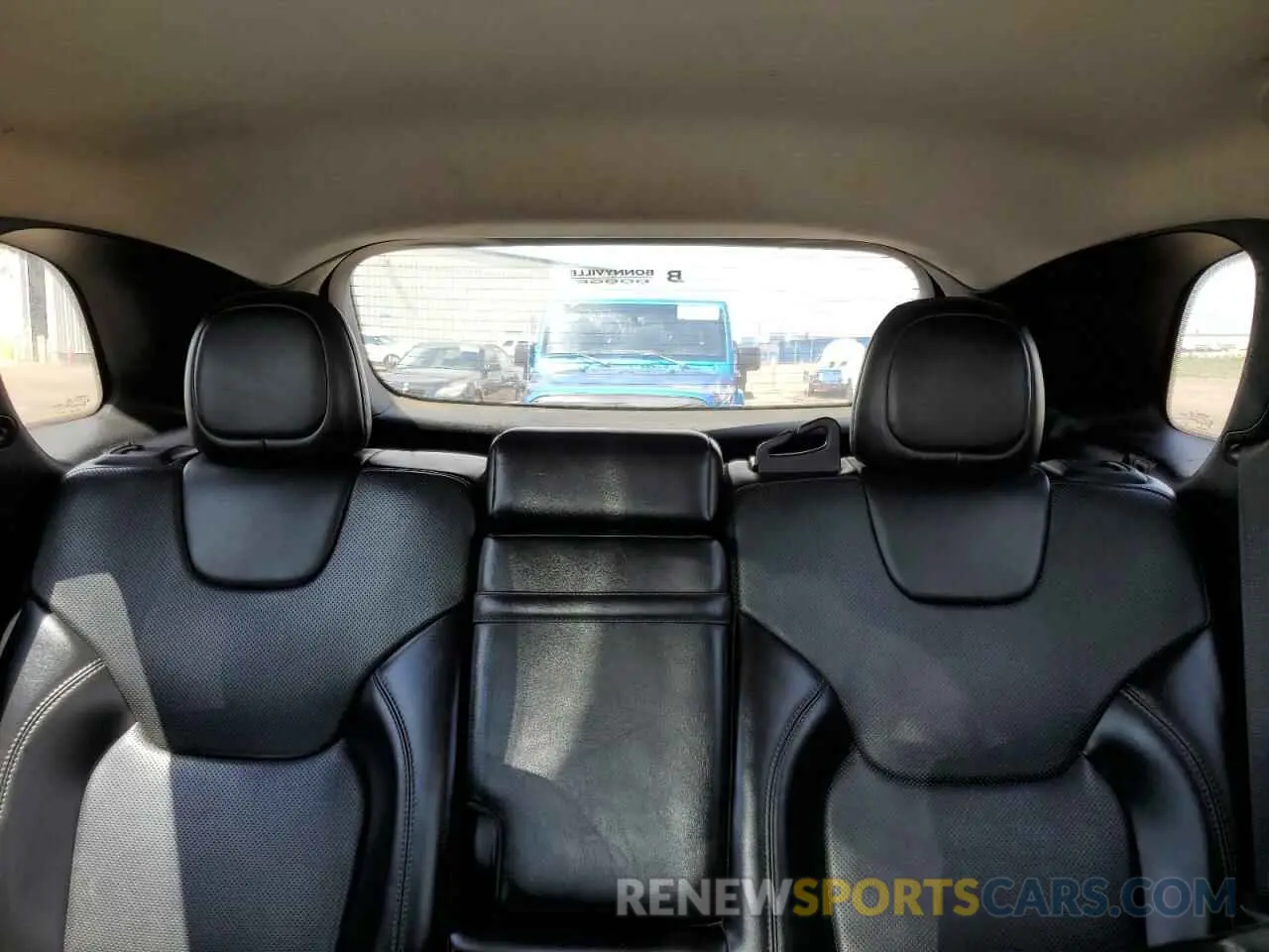 10 Photograph of a damaged car 1C4PJMDXXKD278992 JEEP GRAND CHER 2019