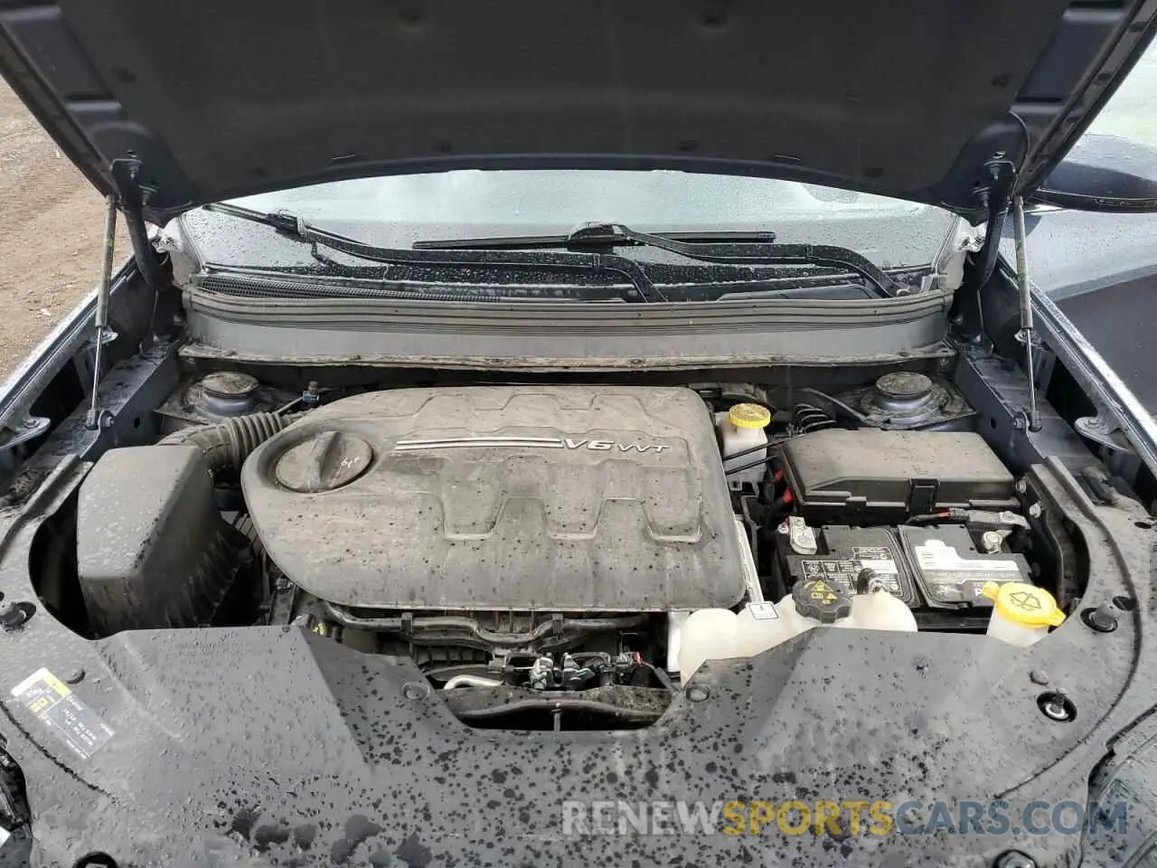 12 Photograph of a damaged car 1C4PJMDXXKD445898 JEEP GRAND CHER 2019