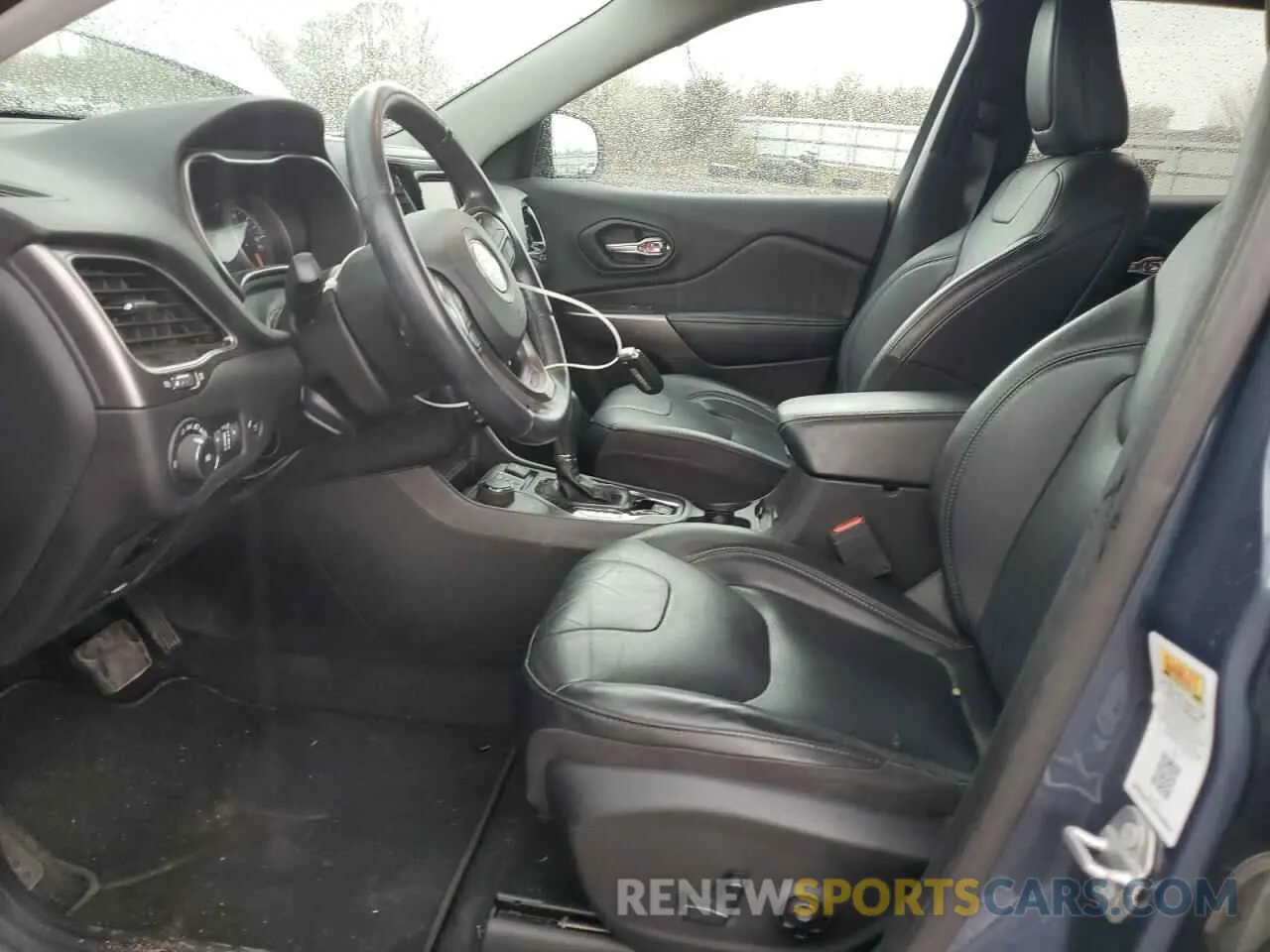 7 Photograph of a damaged car 1C4PJMDXXKD445898 JEEP GRAND CHER 2019
