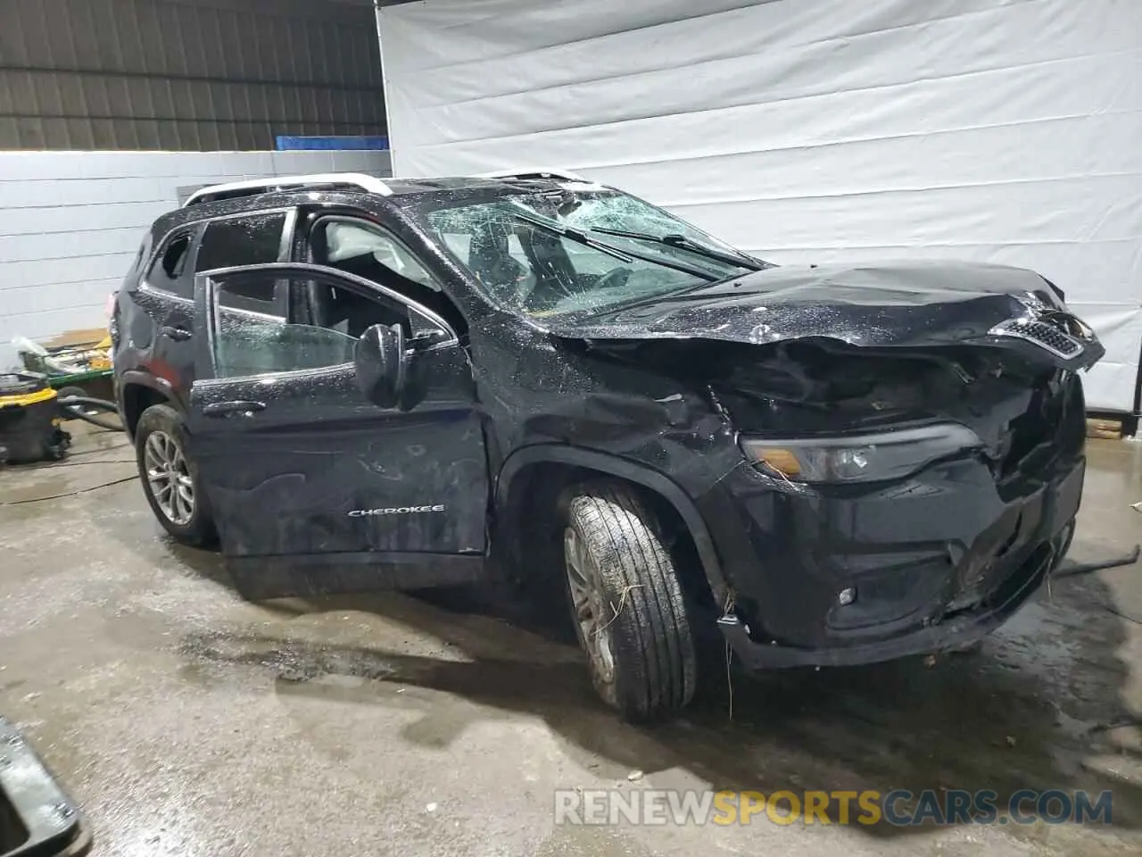 4 Photograph of a damaged car 1C4PJMLB0KD107836 JEEP GRAND CHER 2019
