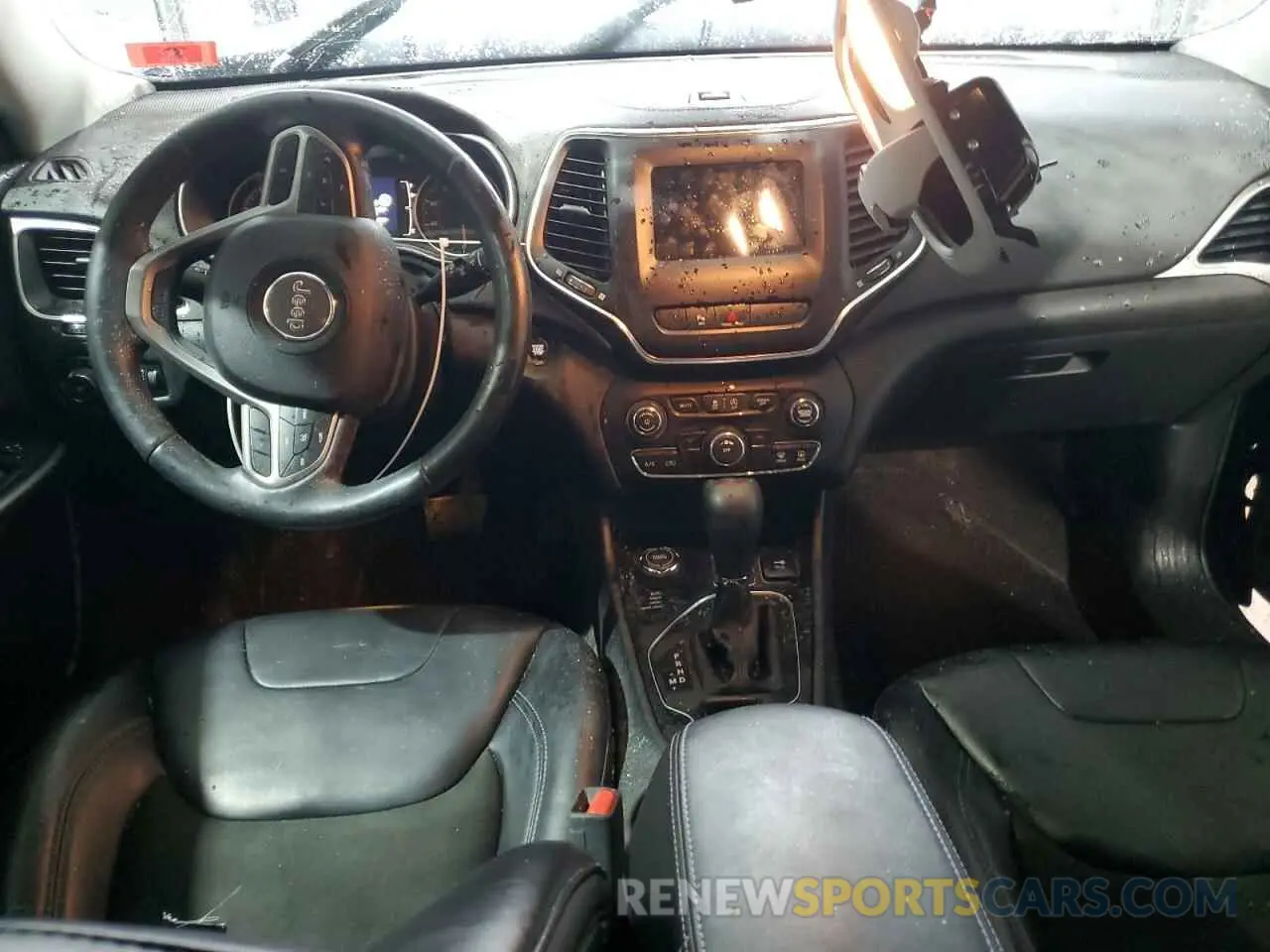 8 Photograph of a damaged car 1C4PJMLB0KD107836 JEEP GRAND CHER 2019