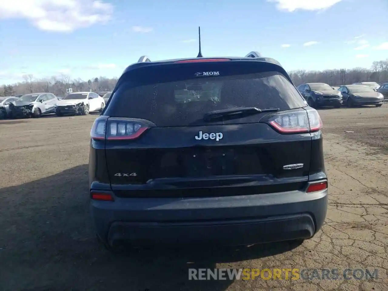 6 Photograph of a damaged car 1C4PJMLB0KD188918 JEEP GRAND CHER 2019