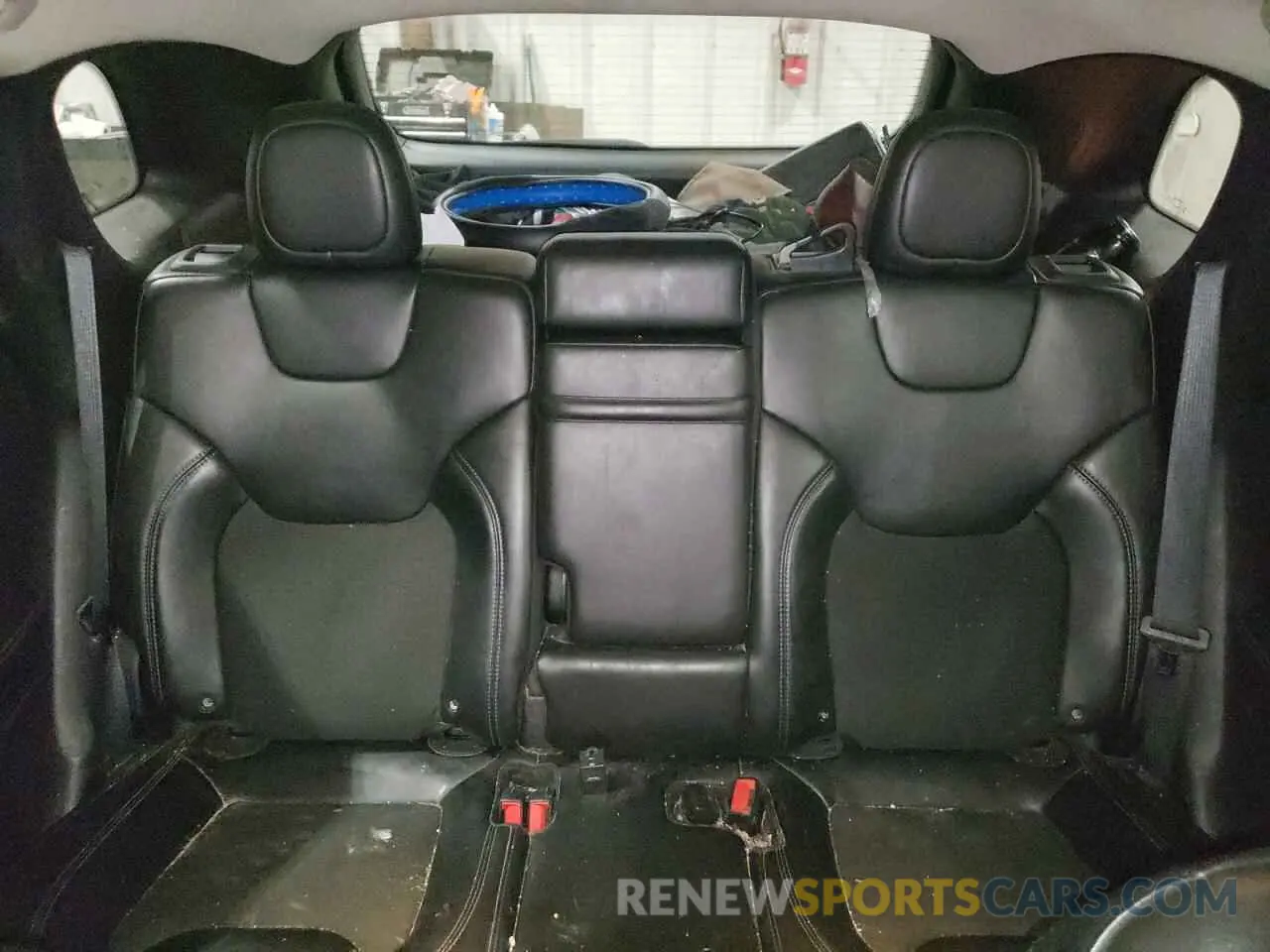 10 Photograph of a damaged car 1C4PJMLB0KD194699 JEEP GRAND CHER 2019