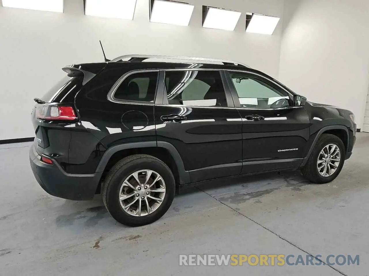 3 Photograph of a damaged car 1C4PJMLB0KD423821 JEEP GRAND CHER 2019