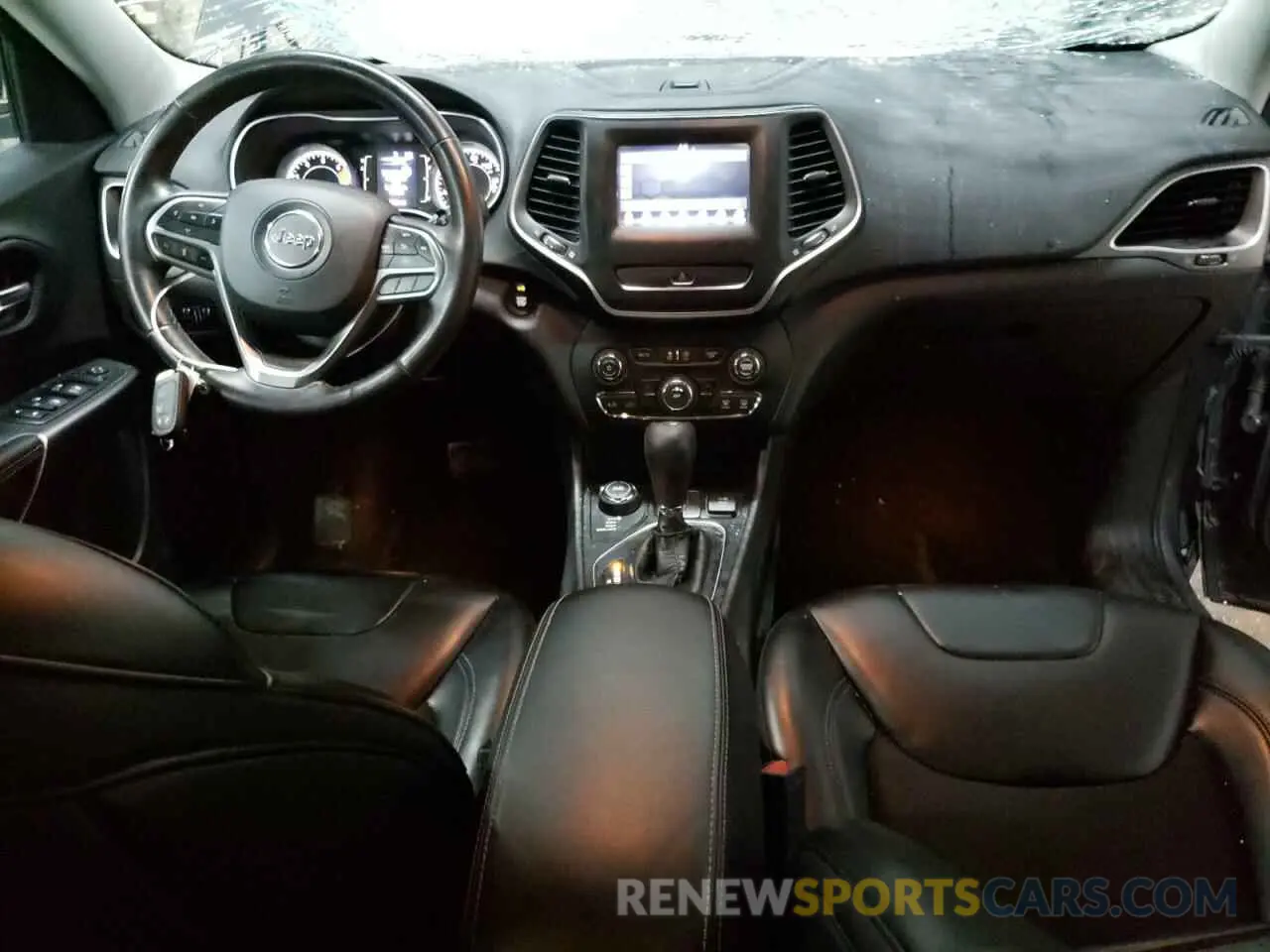 8 Photograph of a damaged car 1C4PJMLB1KD186367 JEEP GRAND CHER 2019
