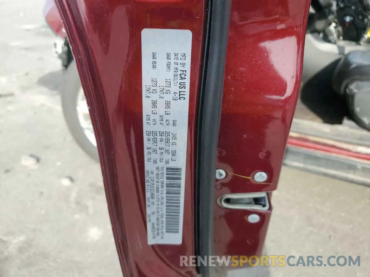 16 Photograph of a damaged car 1C4PJMLB1KD188684 JEEP GRAND CHER 2019