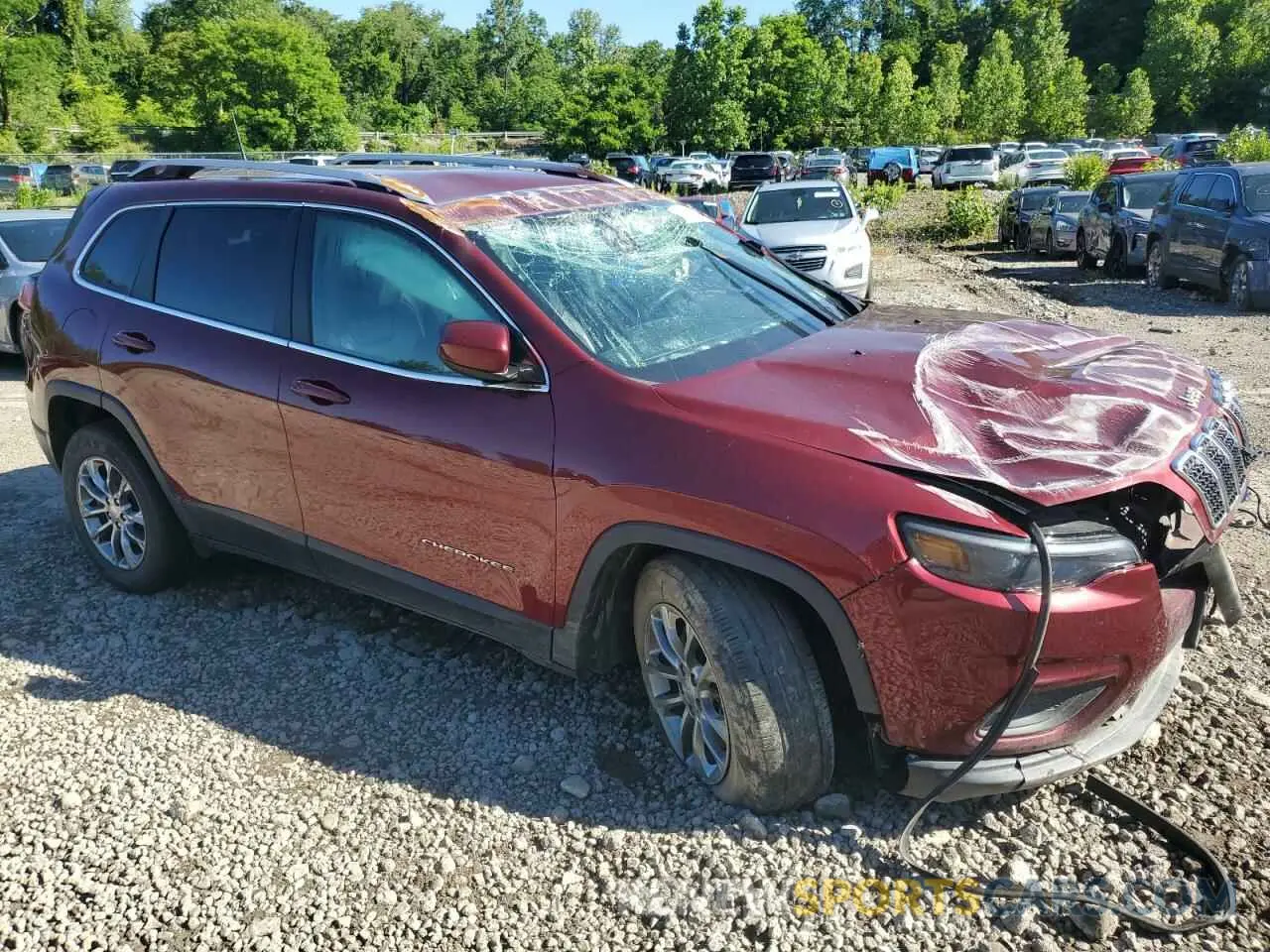 4 Photograph of a damaged car 1C4PJMLB2KD128025 JEEP GRAND CHER 2019