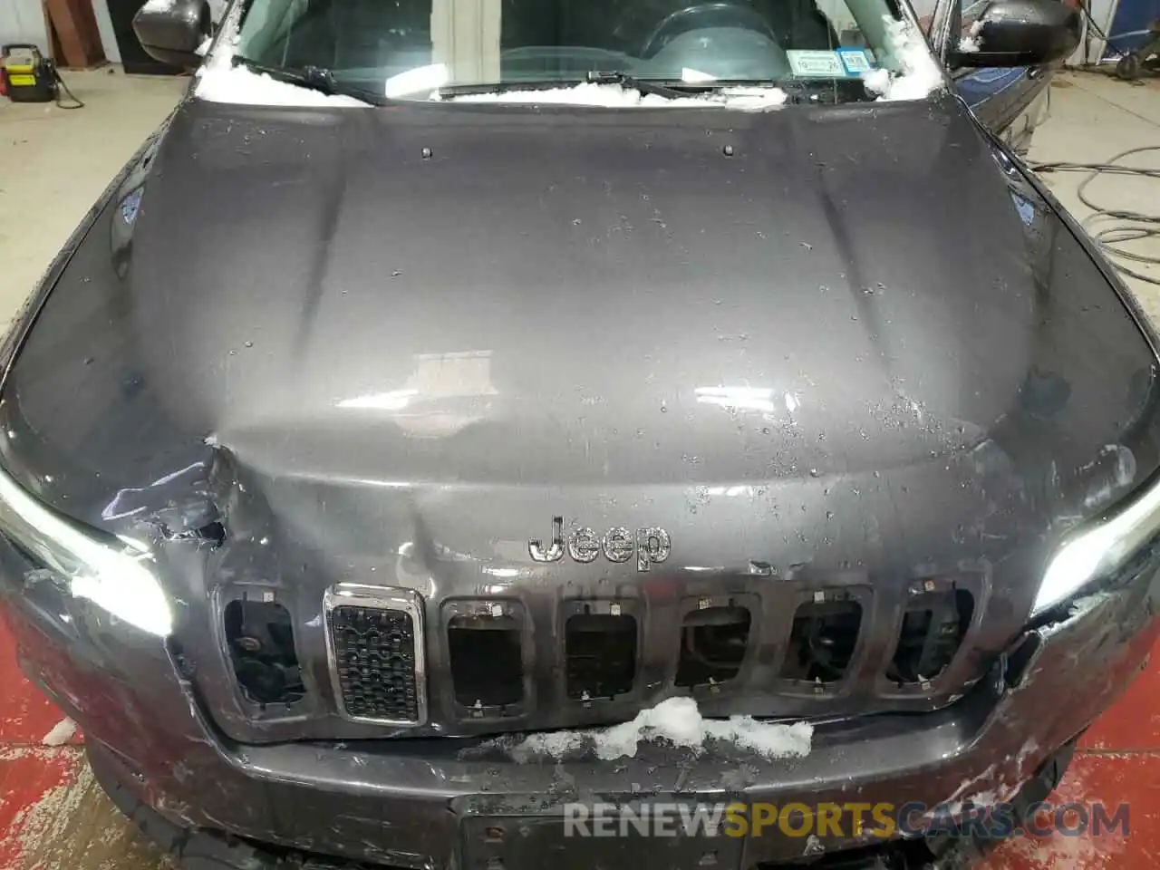 12 Photograph of a damaged car 1C4PJMLB2KD256376 JEEP GRAND CHER 2019