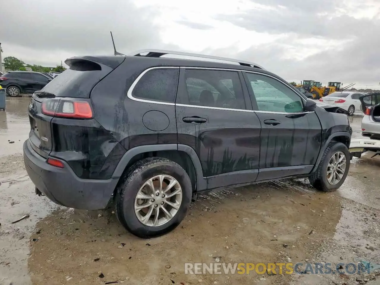 3 Photograph of a damaged car 1C4PJMLB2KD280516 JEEP GRAND CHER 2019