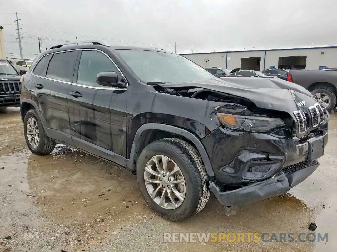4 Photograph of a damaged car 1C4PJMLB2KD280516 JEEP GRAND CHER 2019