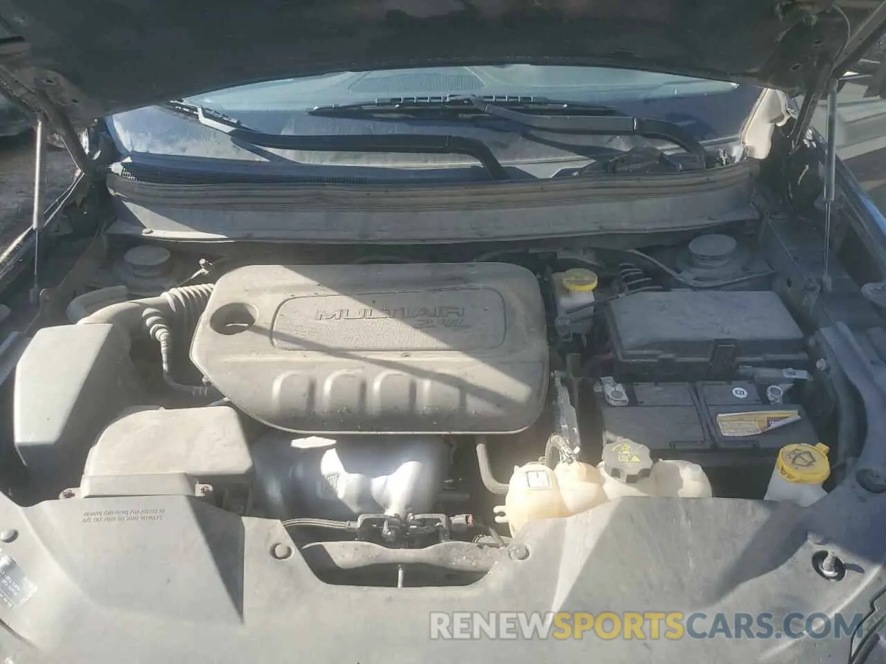 12 Photograph of a damaged car 1C4PJMLB2KD314065 JEEP GRAND CHER 2019
