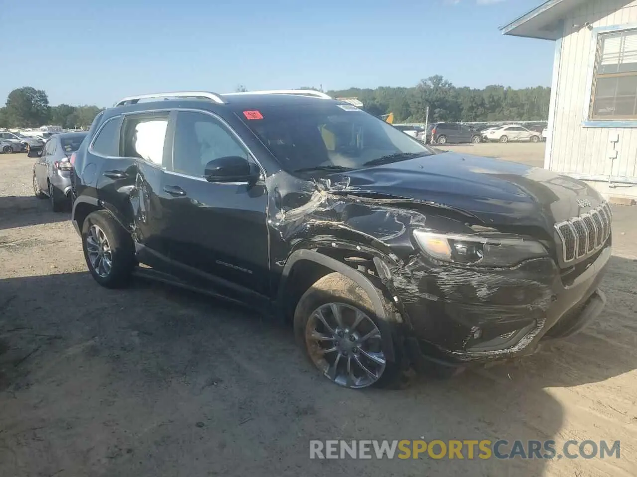 4 Photograph of a damaged car 1C4PJMLB2KD314065 JEEP GRAND CHER 2019