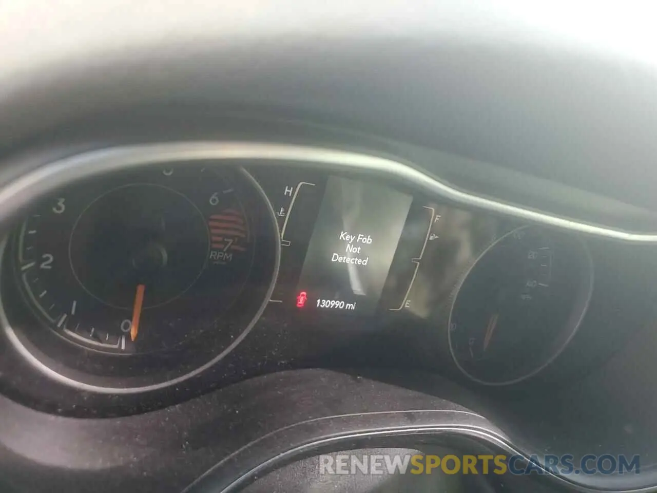 9 Photograph of a damaged car 1C4PJMLB2KD314065 JEEP GRAND CHER 2019