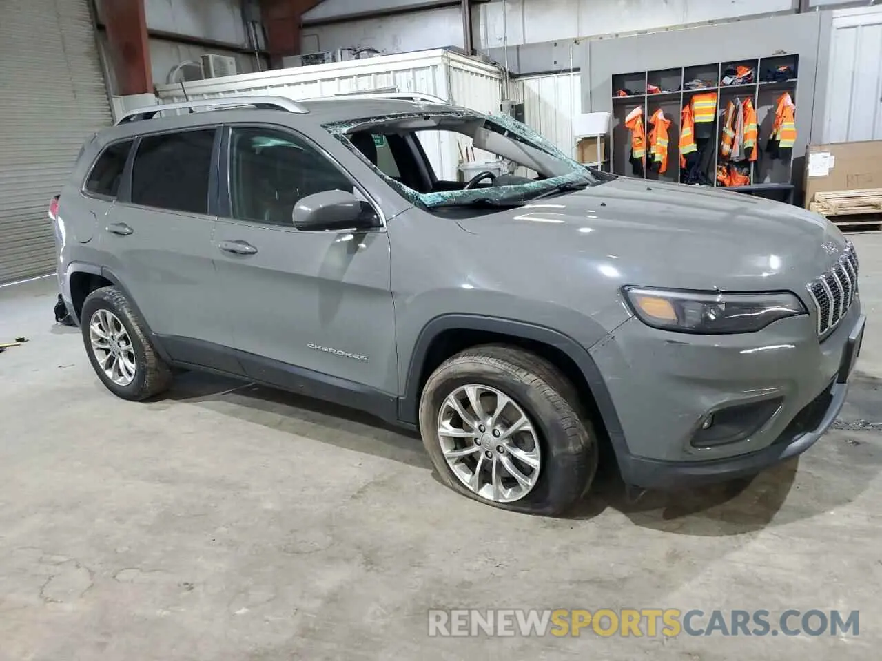 4 Photograph of a damaged car 1C4PJMLB2KD368904 JEEP GRAND CHER 2019