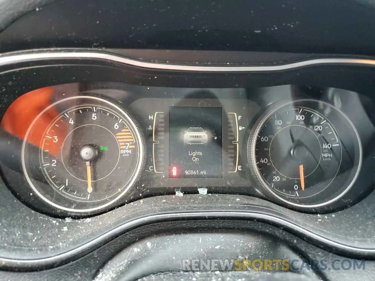 9 Photograph of a damaged car 1C4PJMLB2KD368904 JEEP GRAND CHER 2019