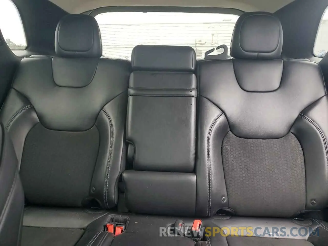 10 Photograph of a damaged car 1C4PJMLB3KD253809 JEEP GRAND CHER 2019