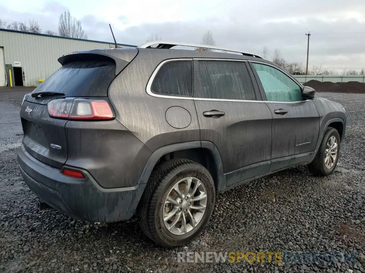 3 Photograph of a damaged car 1C4PJMLB3KD306461 JEEP GRAND CHER 2019