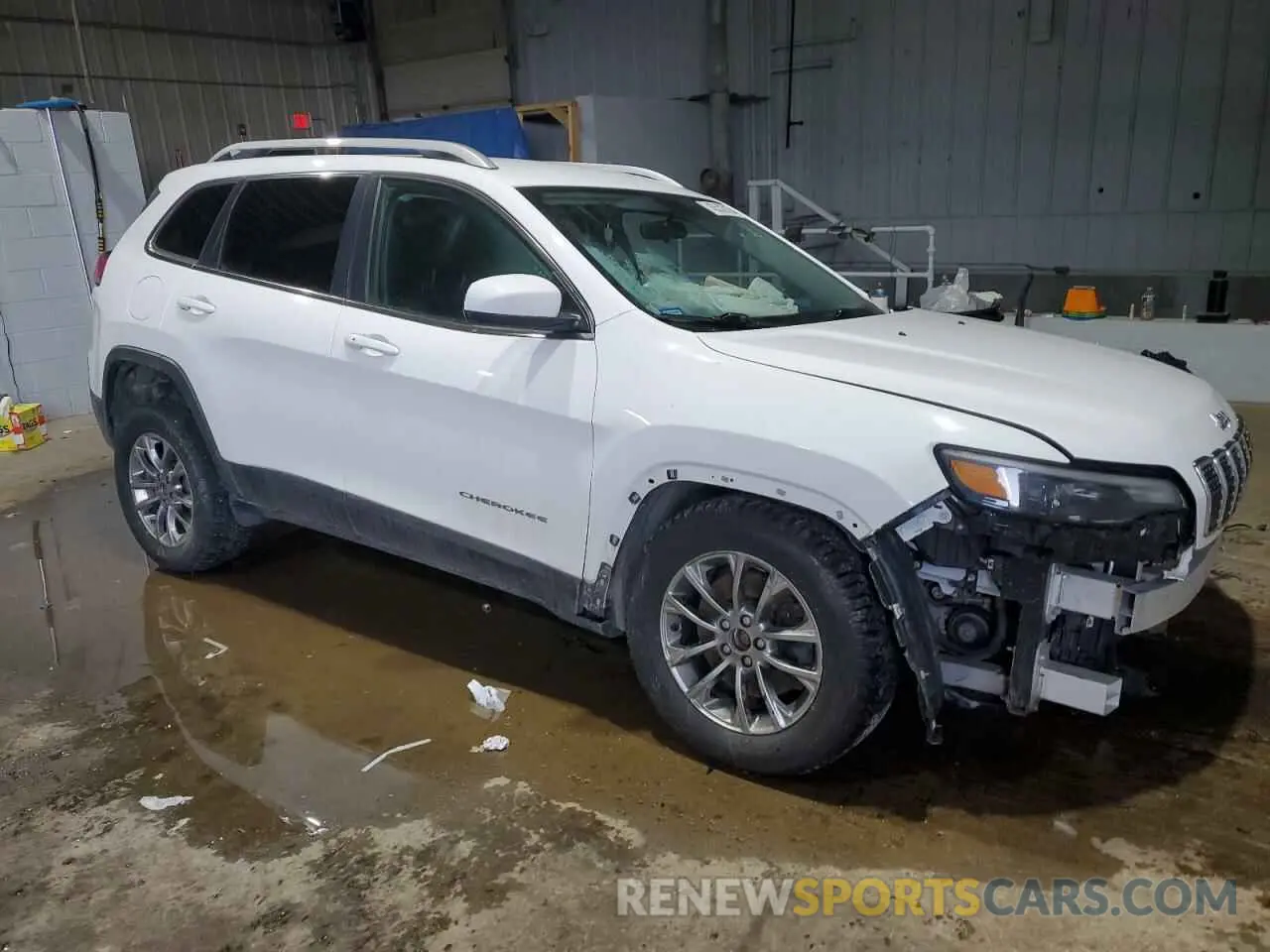 4 Photograph of a damaged car 1C4PJMLB4KD182068 JEEP GRAND CHER 2019
