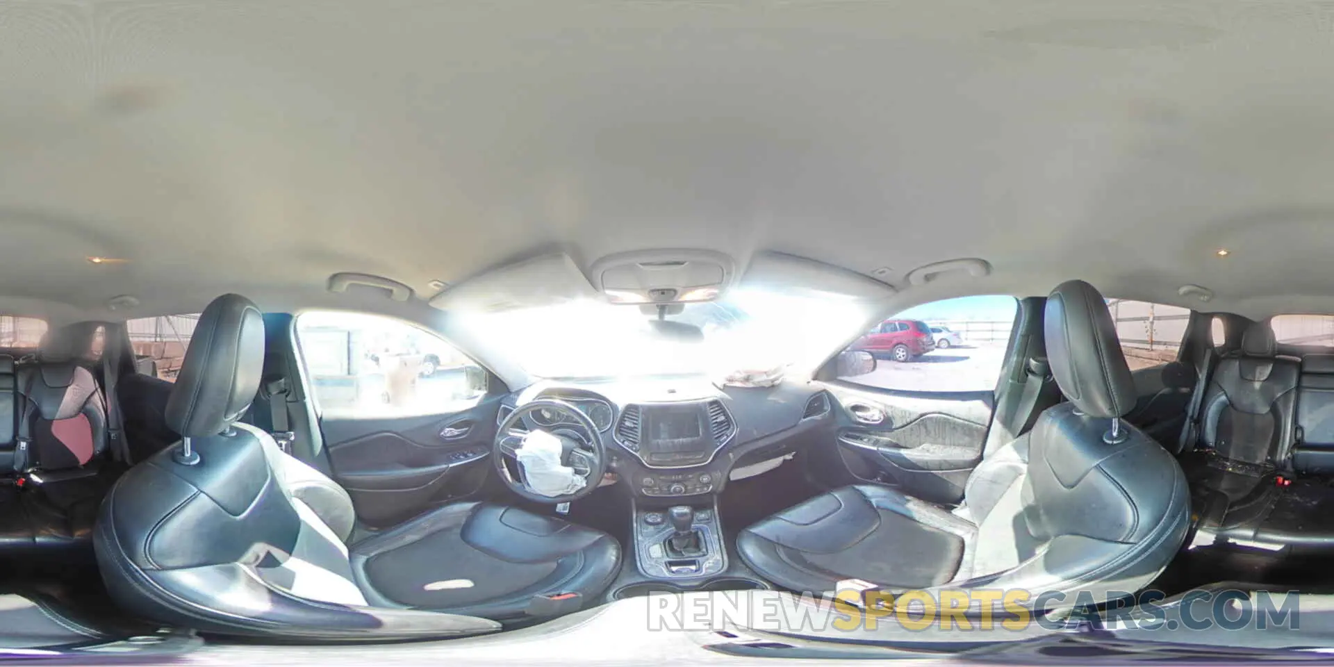14 Photograph of a damaged car 1C4PJMLB4KD182071 JEEP GRAND CHER 2019