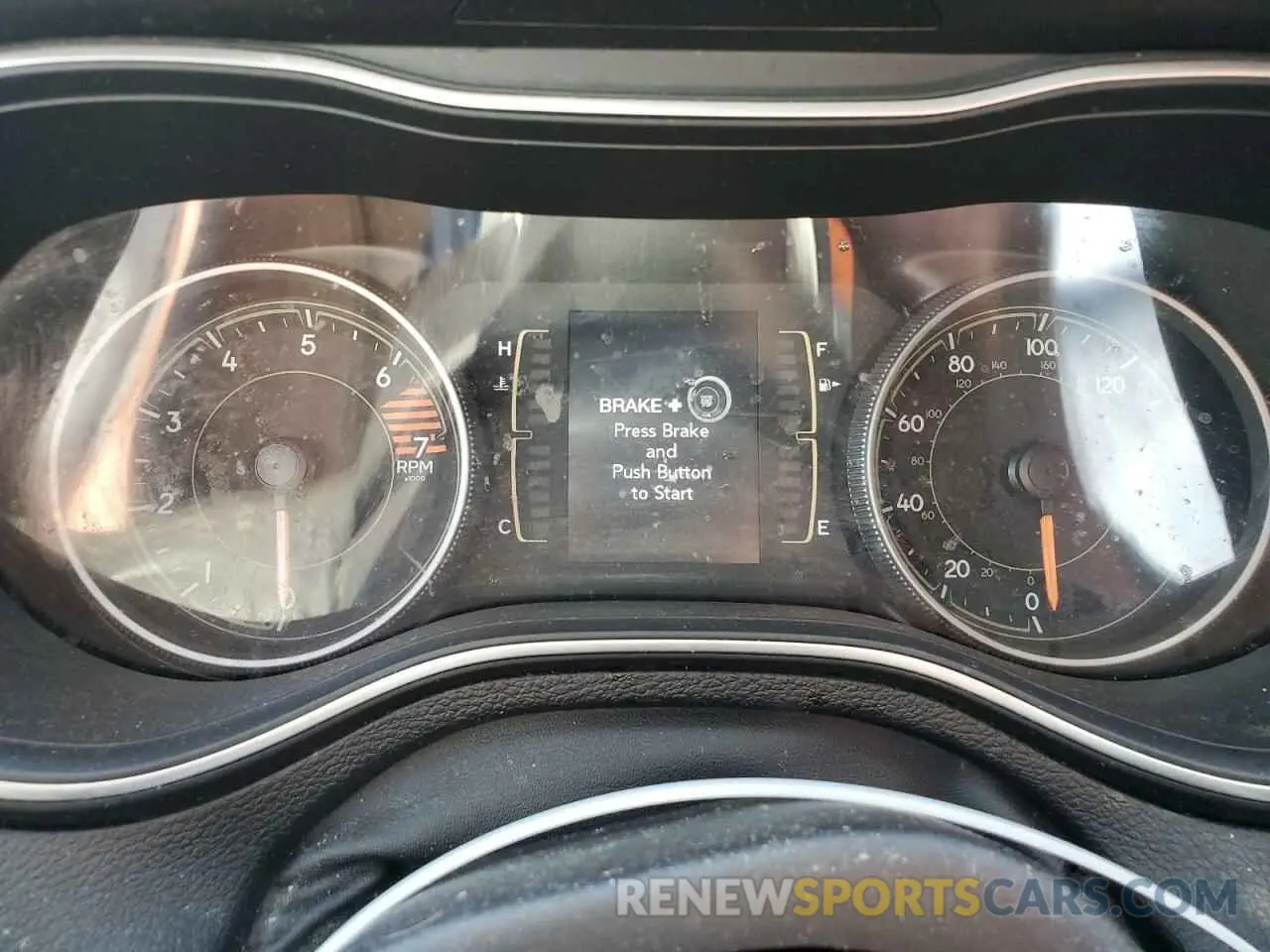 9 Photograph of a damaged car 1C4PJMLB4KD182071 JEEP GRAND CHER 2019