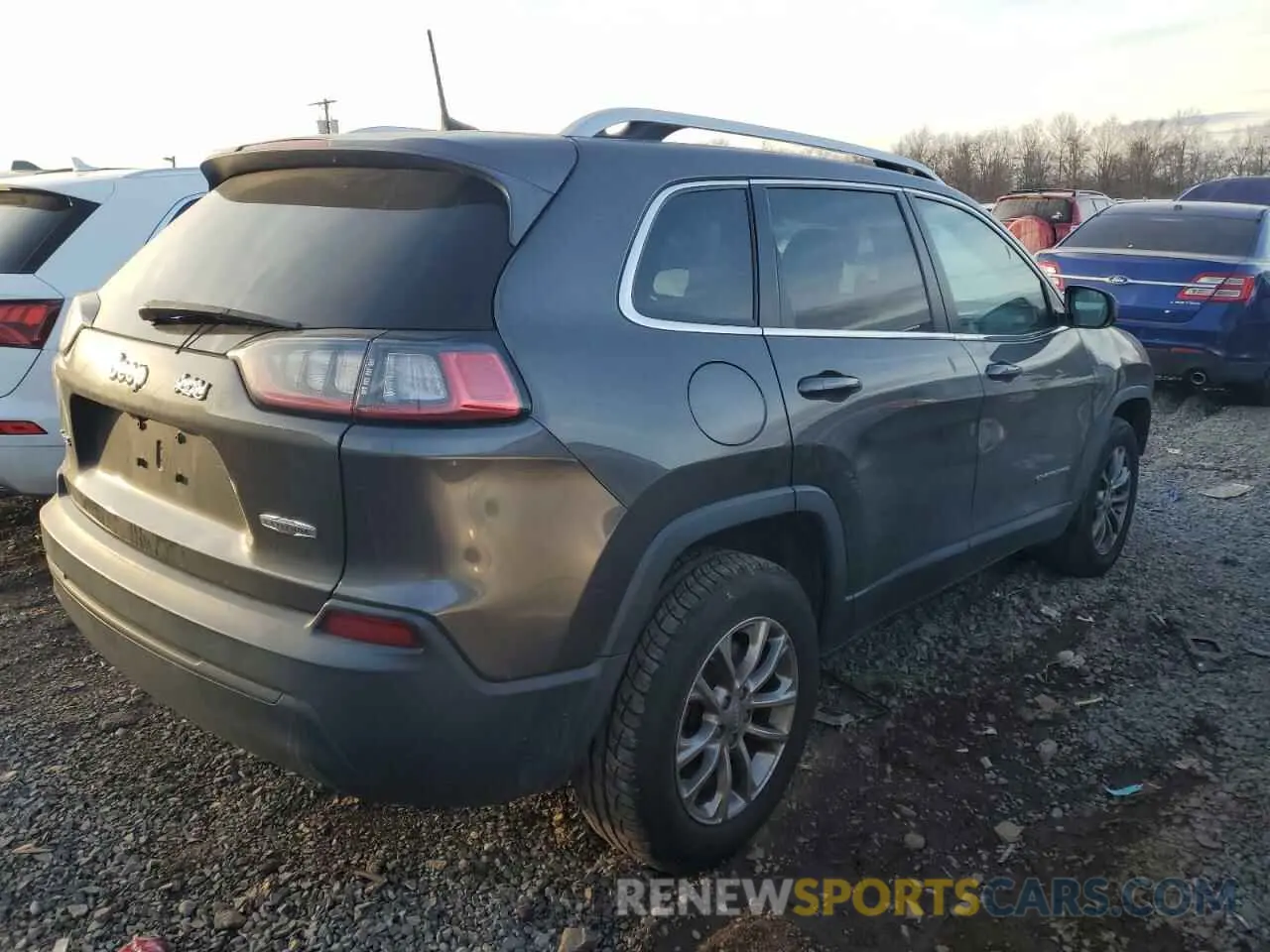 3 Photograph of a damaged car 1C4PJMLB4KD257433 JEEP GRAND CHER 2019
