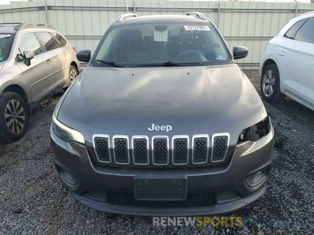 5 Photograph of a damaged car 1C4PJMLB4KD257433 JEEP GRAND CHER 2019