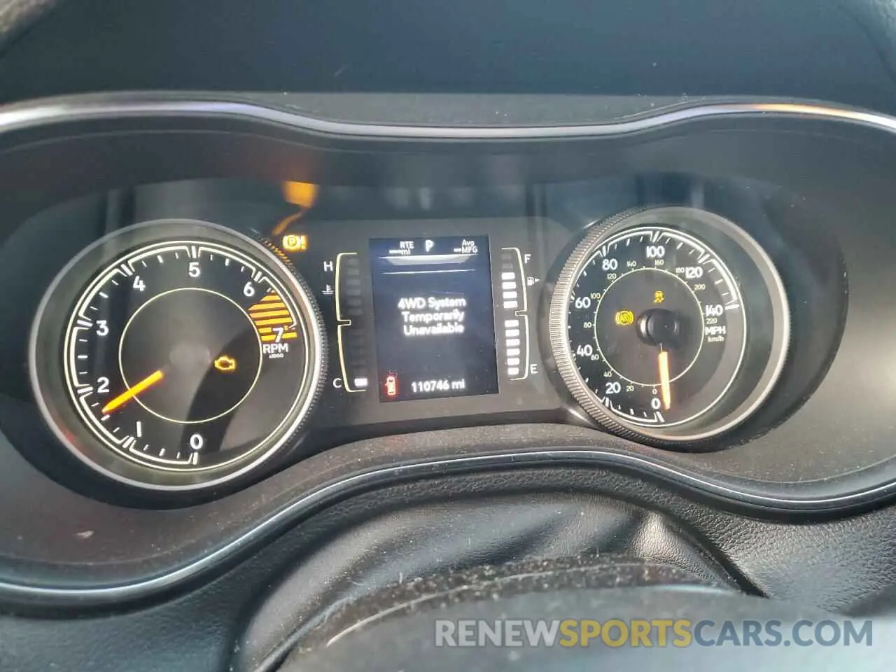 9 Photograph of a damaged car 1C4PJMLB4KD257433 JEEP GRAND CHER 2019