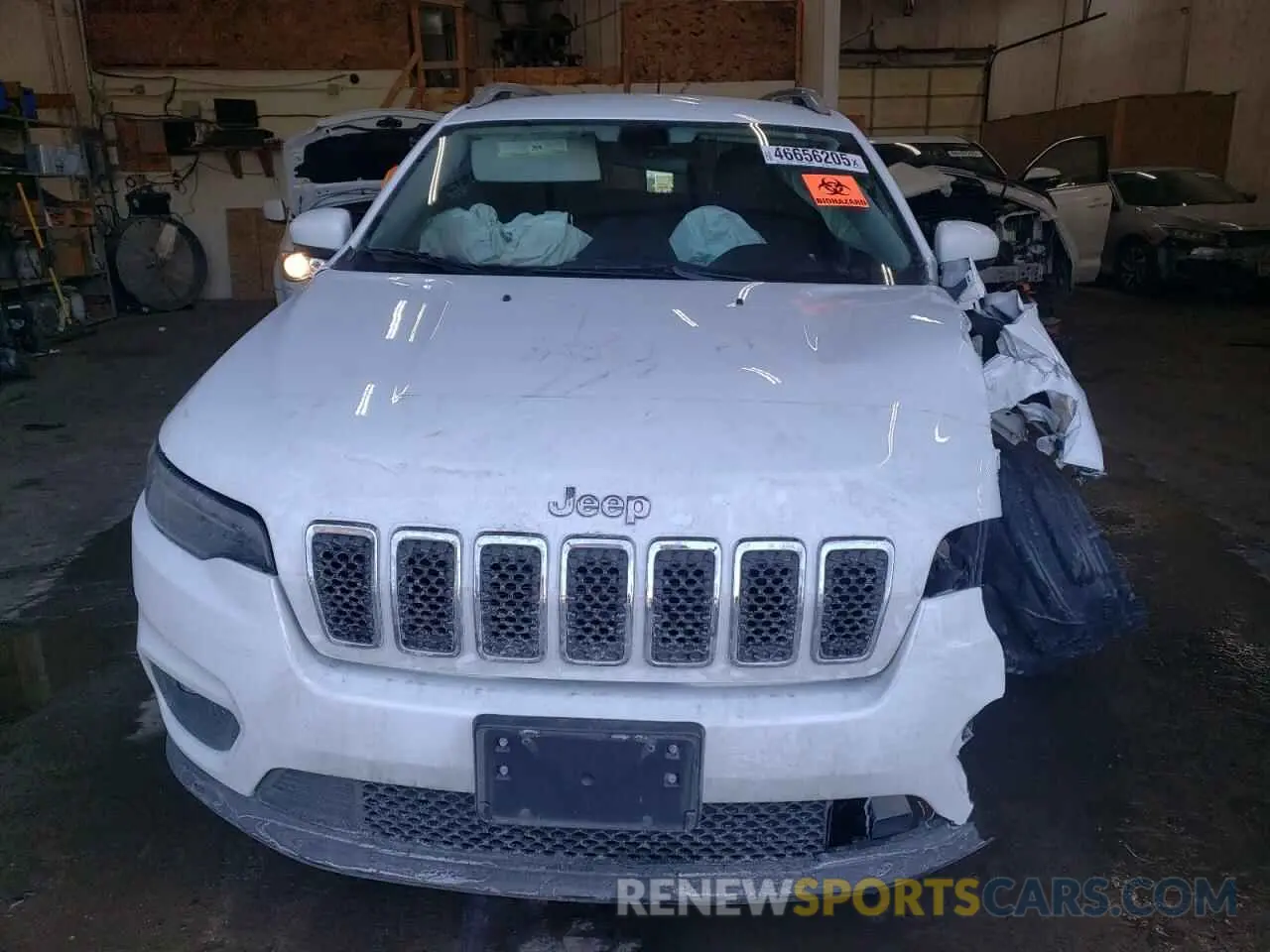 5 Photograph of a damaged car 1C4PJMLB4KD258338 JEEP GRAND CHER 2019