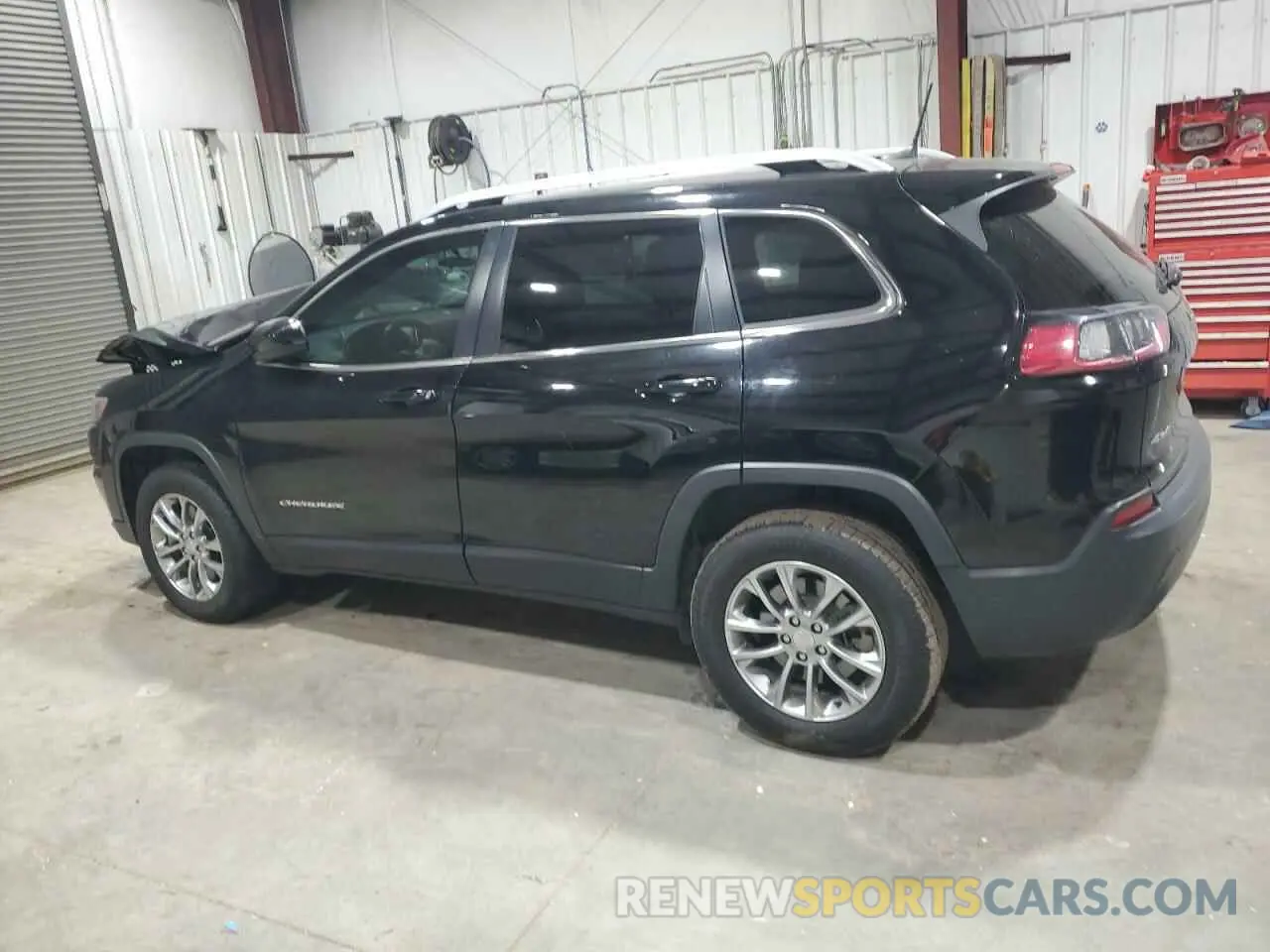 2 Photograph of a damaged car 1C4PJMLB5KD198599 JEEP GRAND CHER 2019