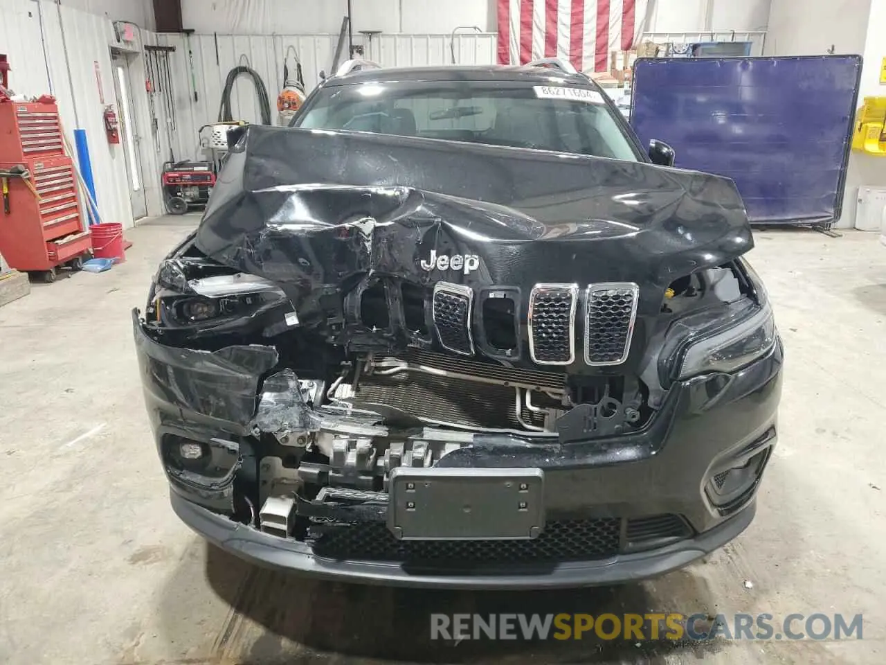 5 Photograph of a damaged car 1C4PJMLB5KD198599 JEEP GRAND CHER 2019