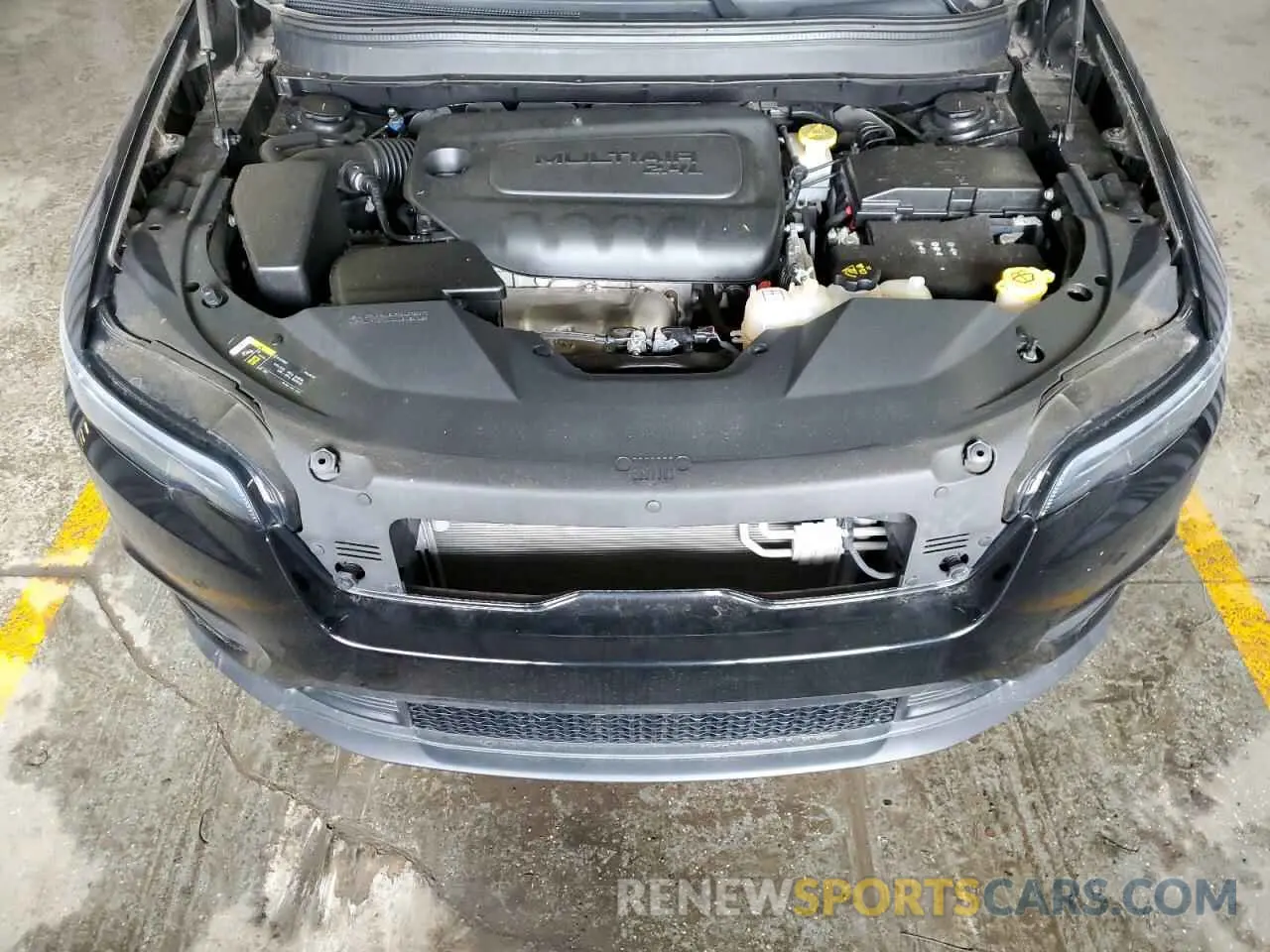 12 Photograph of a damaged car 1C4PJMLB5KD259045 JEEP GRAND CHER 2019