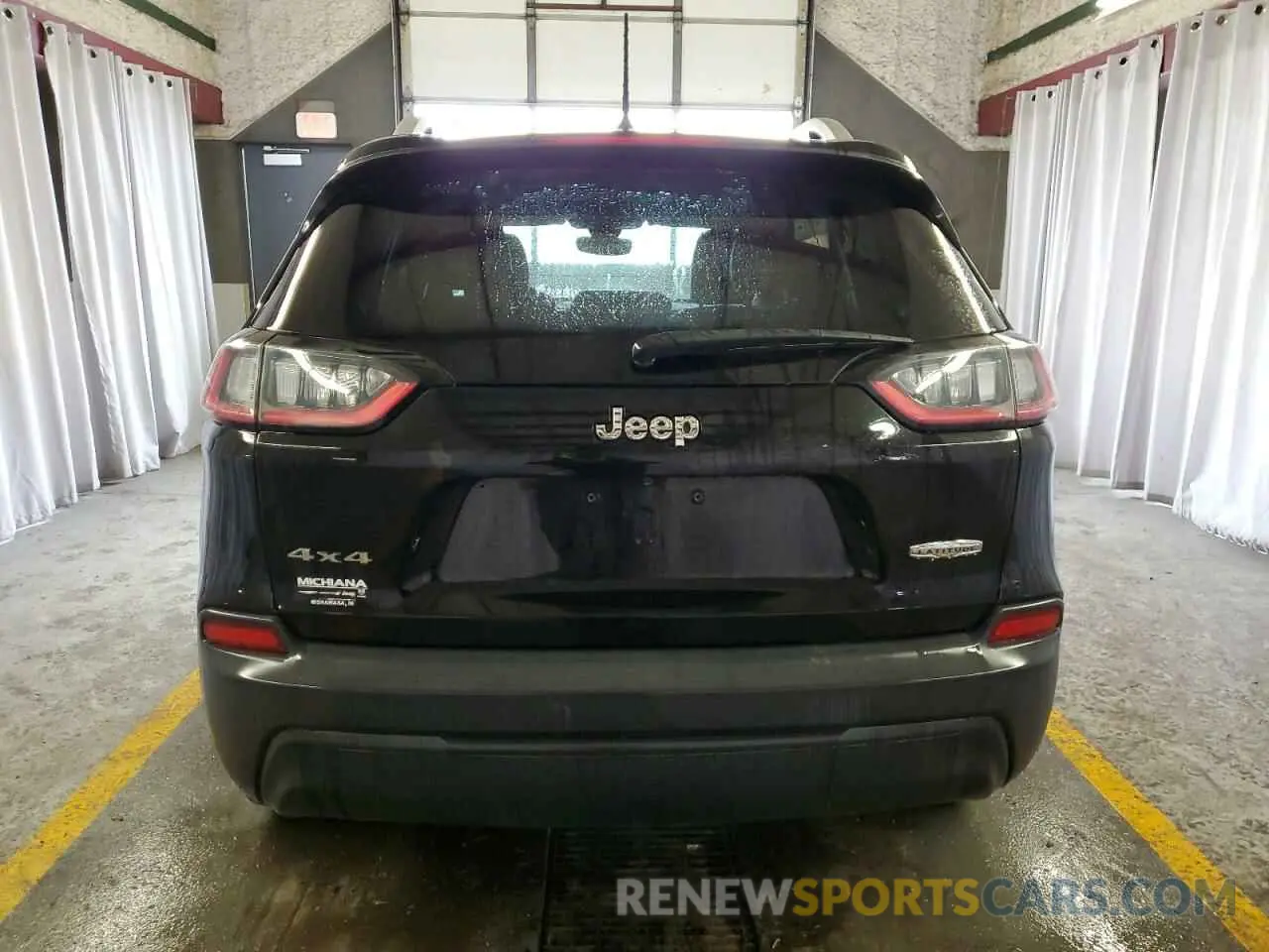 6 Photograph of a damaged car 1C4PJMLB5KD259045 JEEP GRAND CHER 2019