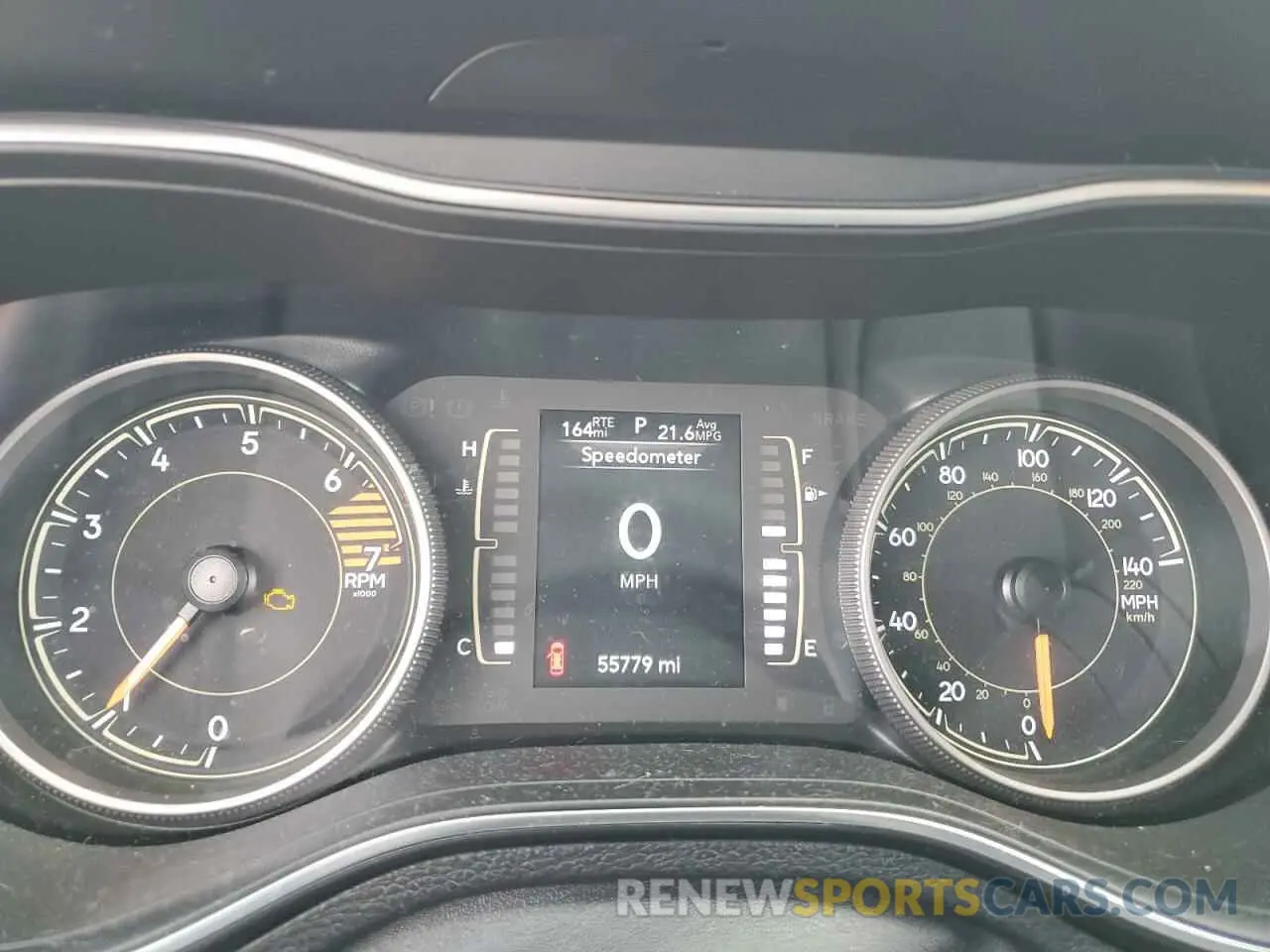9 Photograph of a damaged car 1C4PJMLB5KD294586 JEEP GRAND CHER 2019