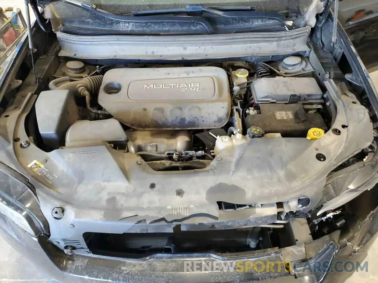 12 Photograph of a damaged car 1C4PJMLB6KD112085 JEEP GRAND CHER 2019